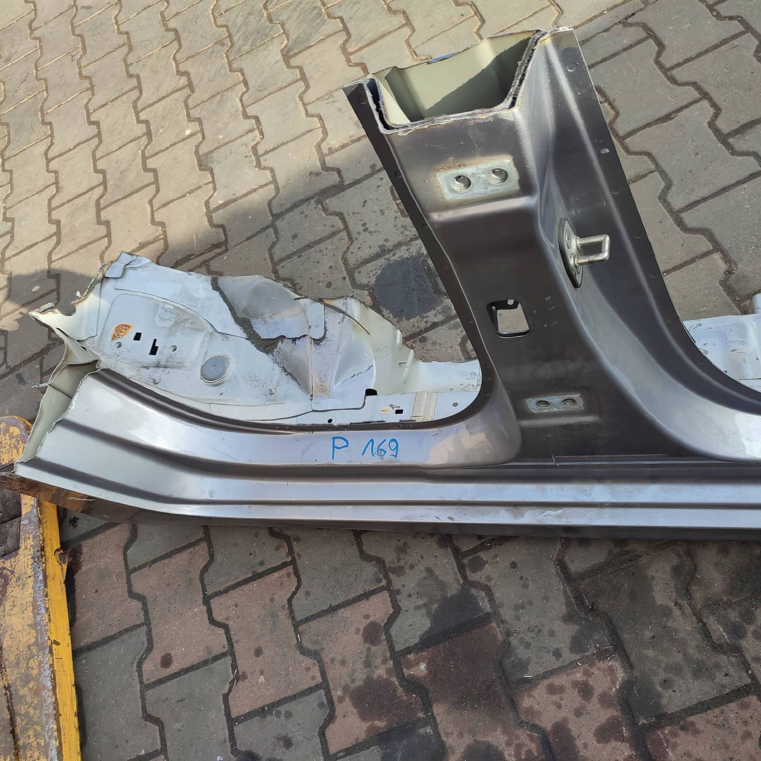 threshold right side Opel Corsa F LA69