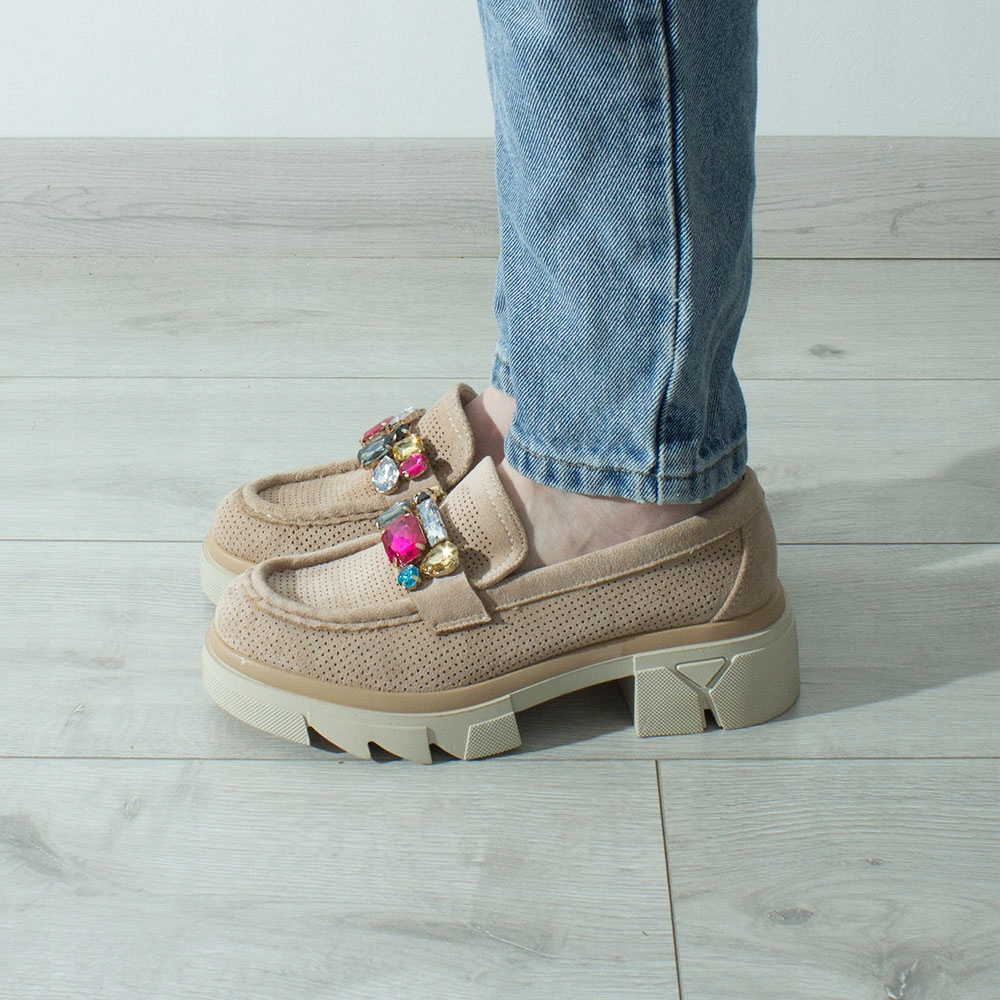 DAMSKIE MOKASYNY BEŻOWE PÓŁBUTY ZAMSZOWE LOAFERSY KAMIENIE NA PLATFORMIE Marka inna