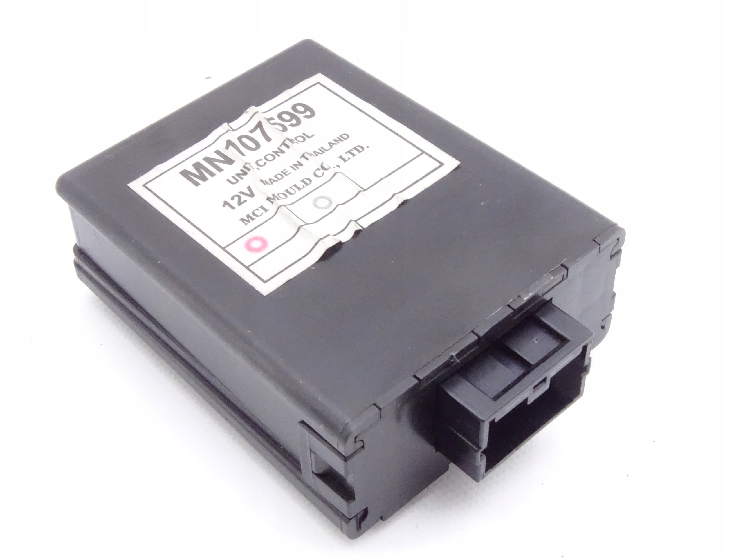 MN107599 - MITSUBISHI L200 96-06 модуль ЕБУ драйвер