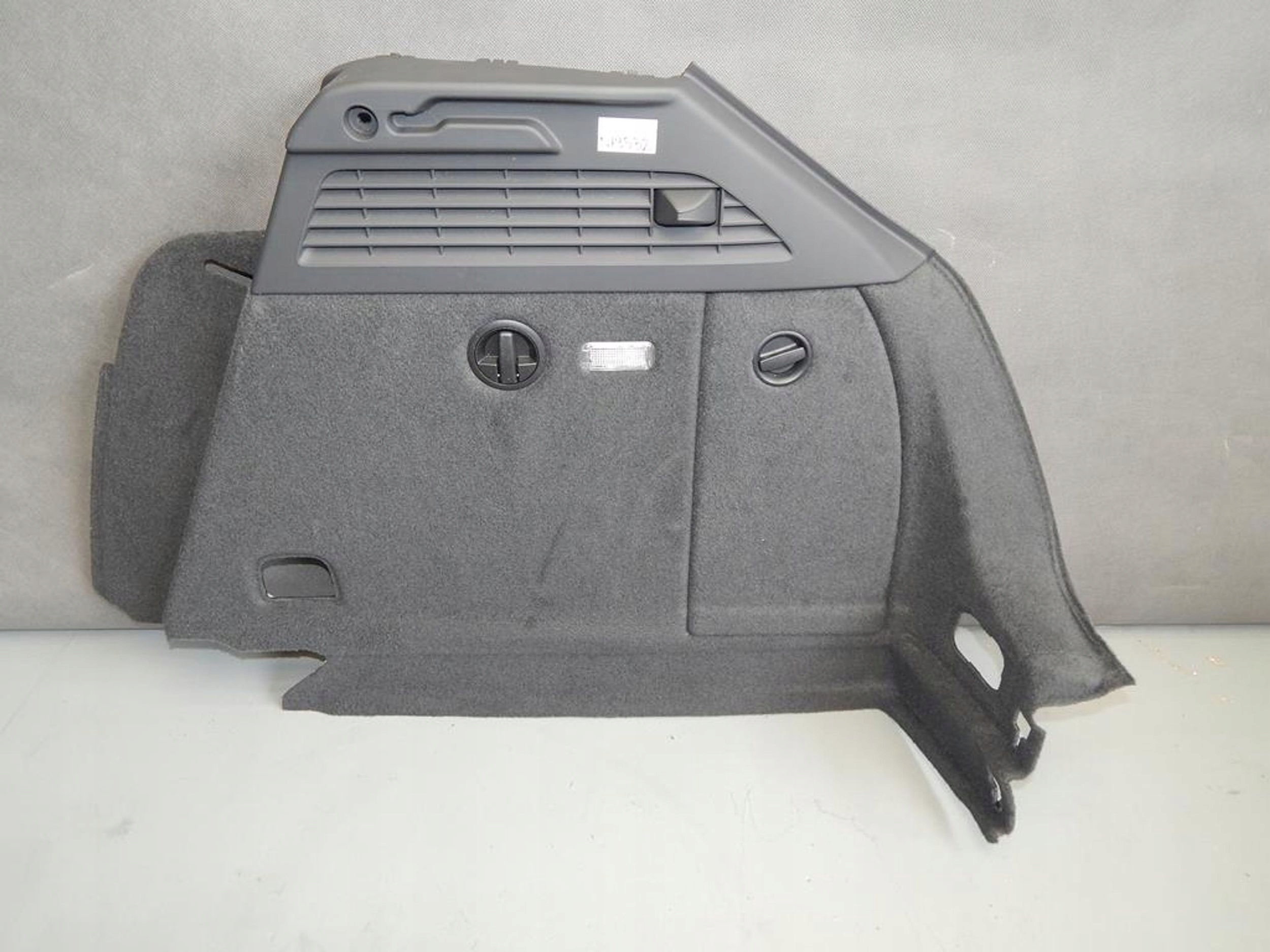 AUDI A3 8V boot upholstery right 8V3863880