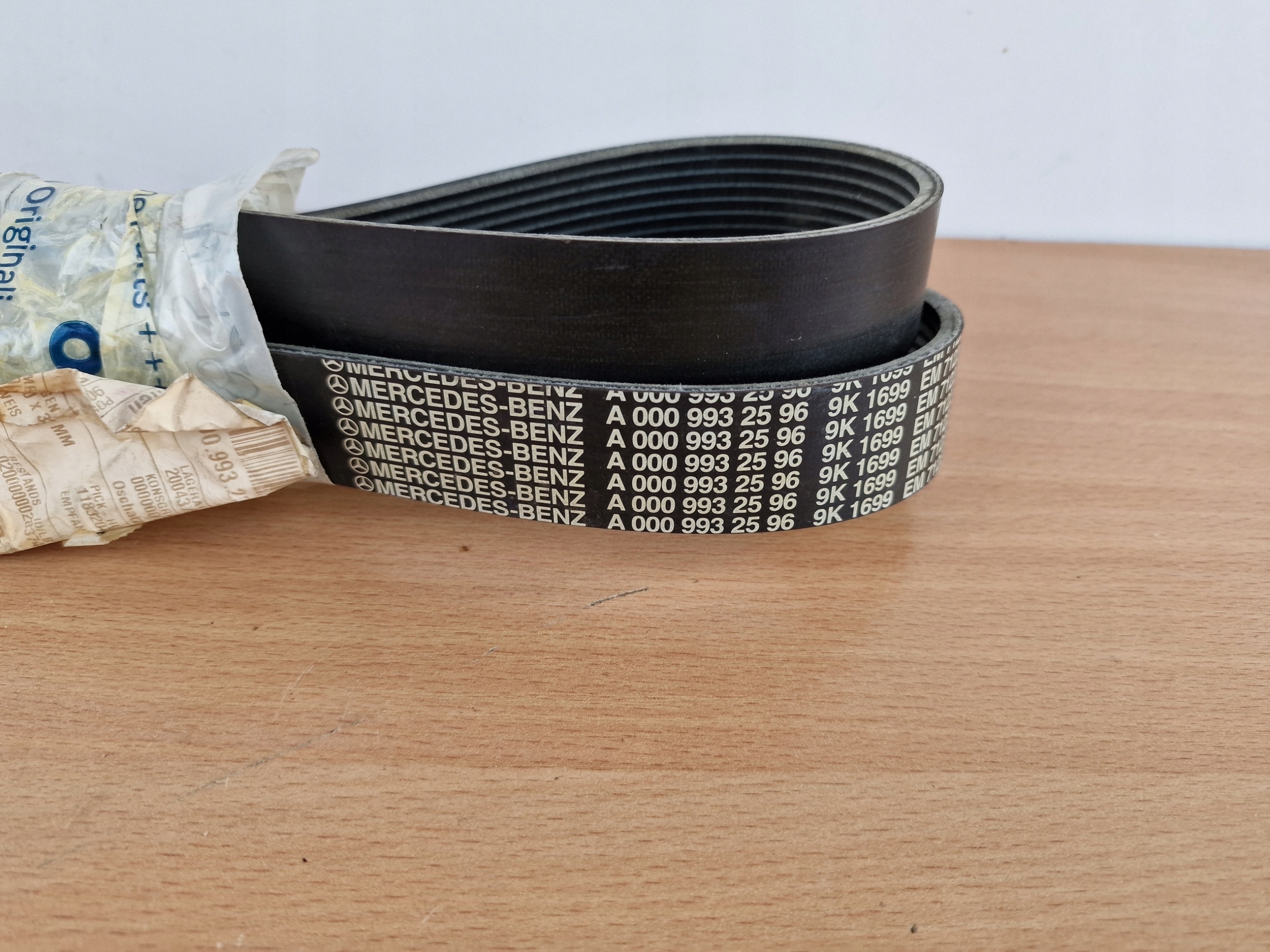 Cinghia trapezoidale Originale MERCEDES A0009932596 nuovo