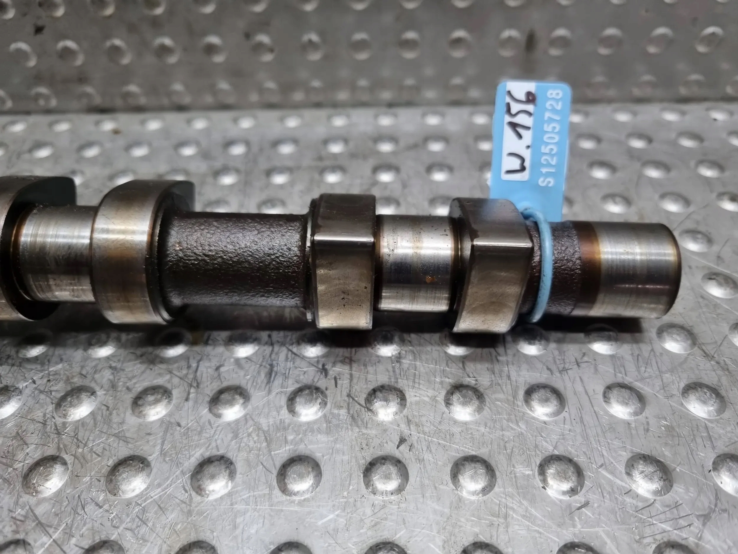 ARBRE À CAMES GAUCHE D’ÉCHAPPEMENT 0784P AUDI A6 C5 FL 2.4B ASM