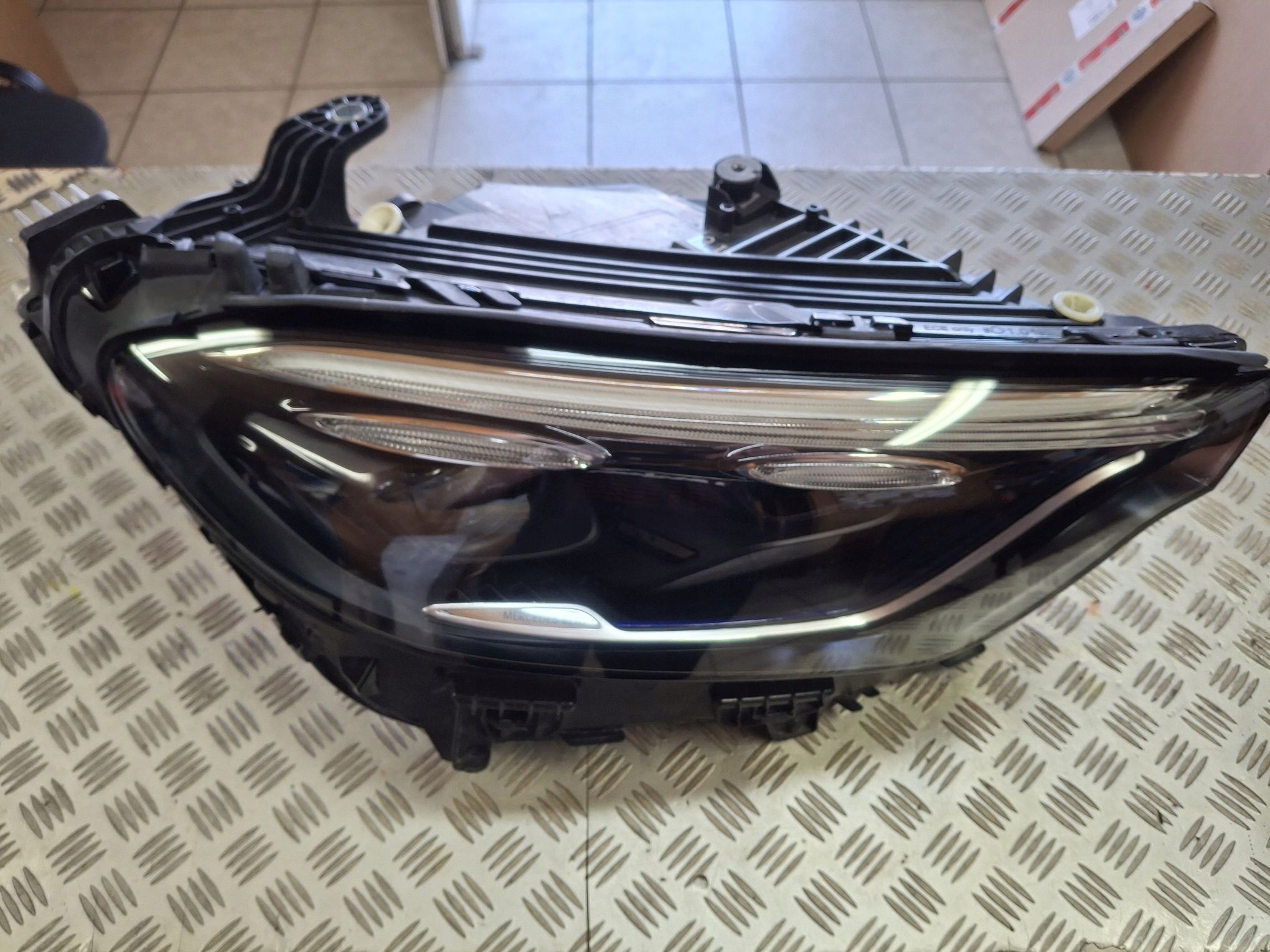 light right front FULL LED DIGITAL LIGHT MERCEDES GLC II W254 2022R->