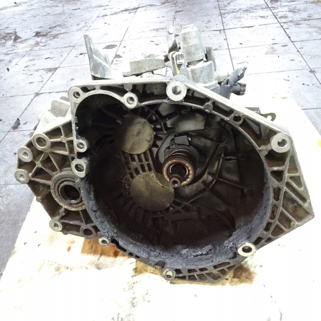 OPEL INSIGNIA A 2.0CDTI gearbox, F40 55561696
