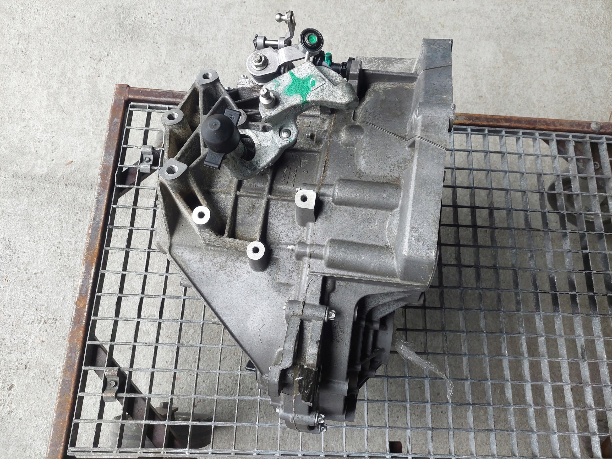 Getriebe MANUAL 4X4 C635 55260236 JEEP CHEROKEE V KL 2.0 CRD MTJ