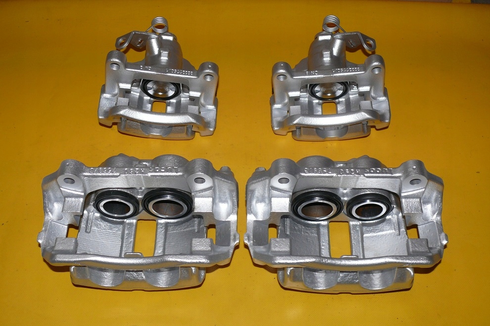 ZACISKI LEWY PRAWY PRZÓD TYŁ RENAULT TRAFIC II 01- Średnica tłoczka 45 mm