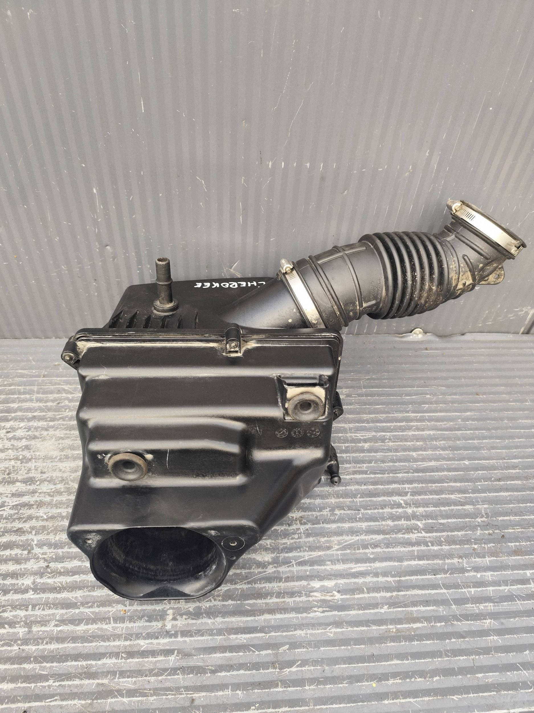 JEEP CHEROKEE KL TRAILHAWK filter air KOMPLET 52022352 52022355