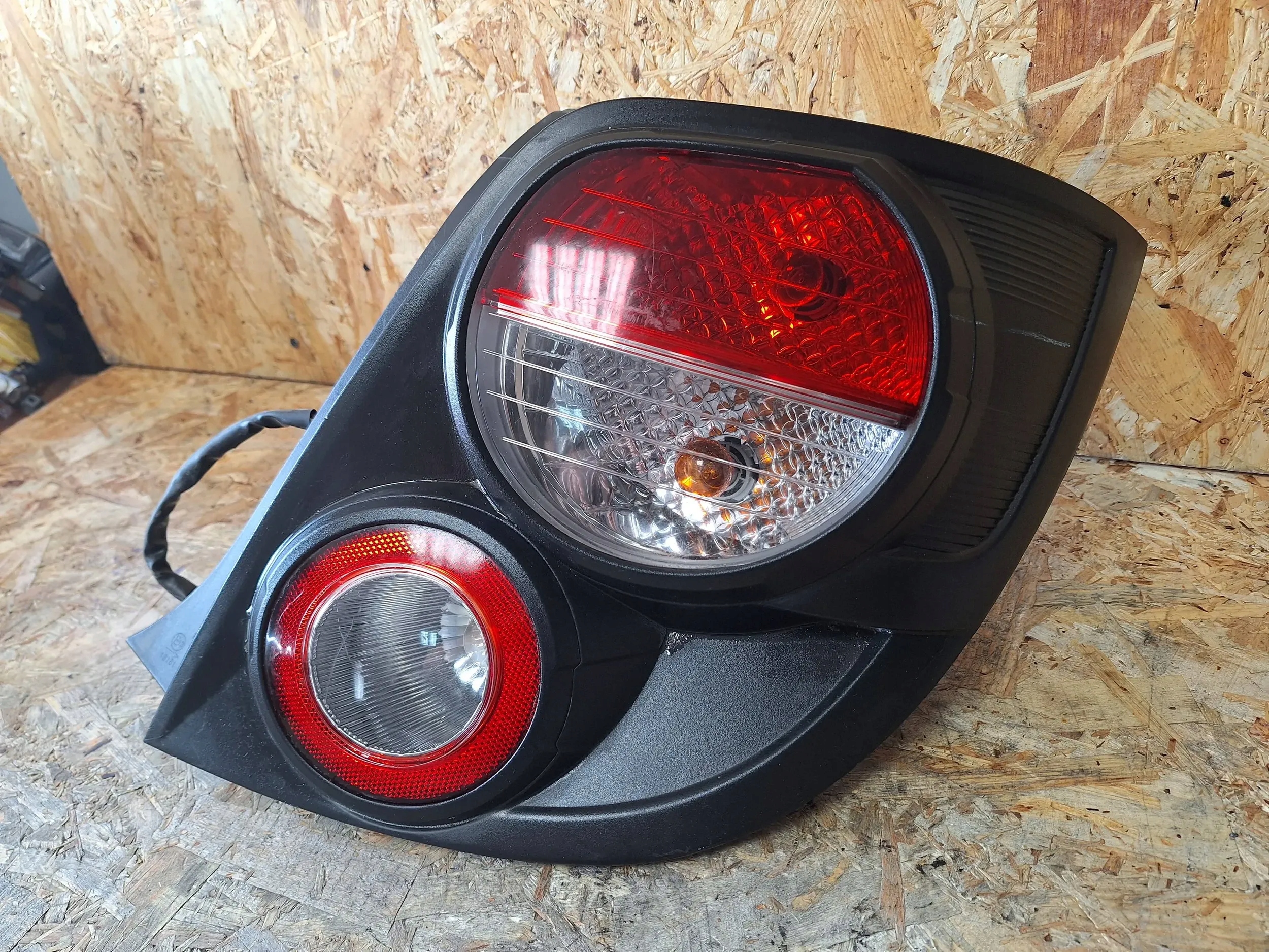 light rear part right Chevrolet Aveo T300 11- HB EU