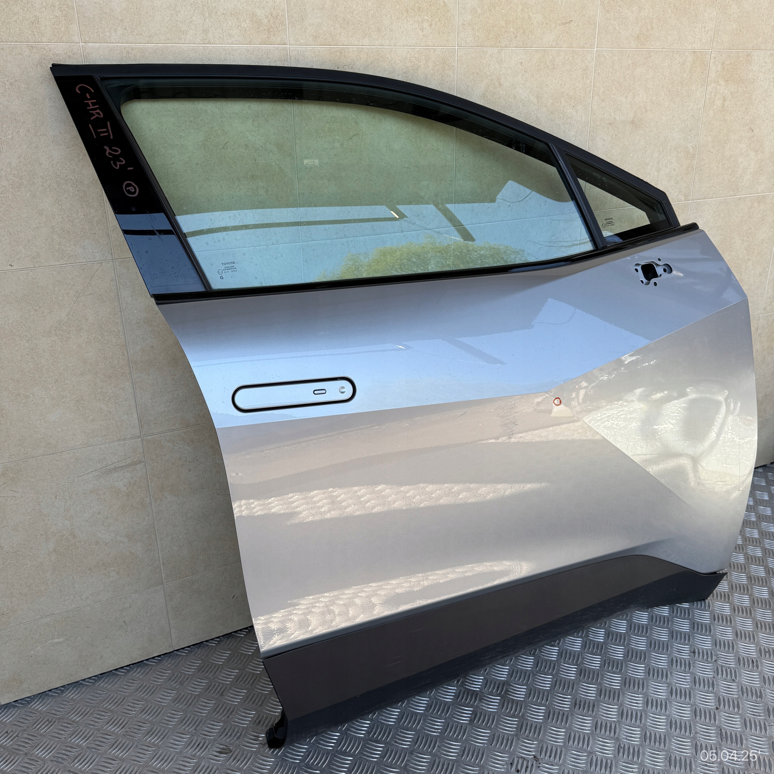 door complete front right TOYOTA C-HR CHR II 2024 ROK