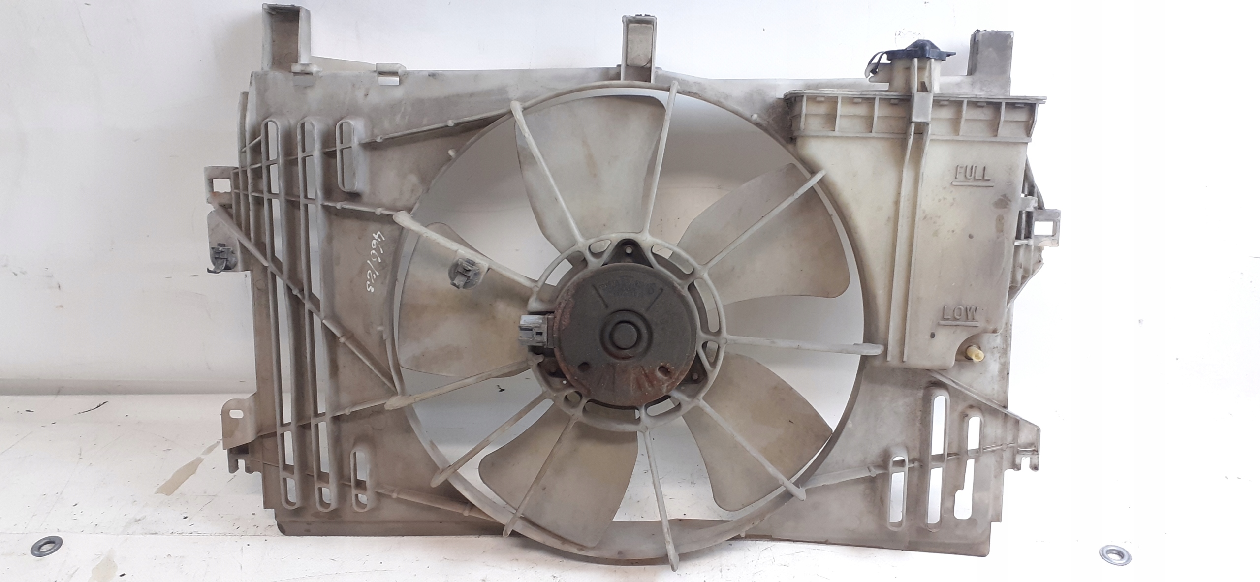 ventilátor chladiče TOYOTA COROLLA E12 1.4 16V