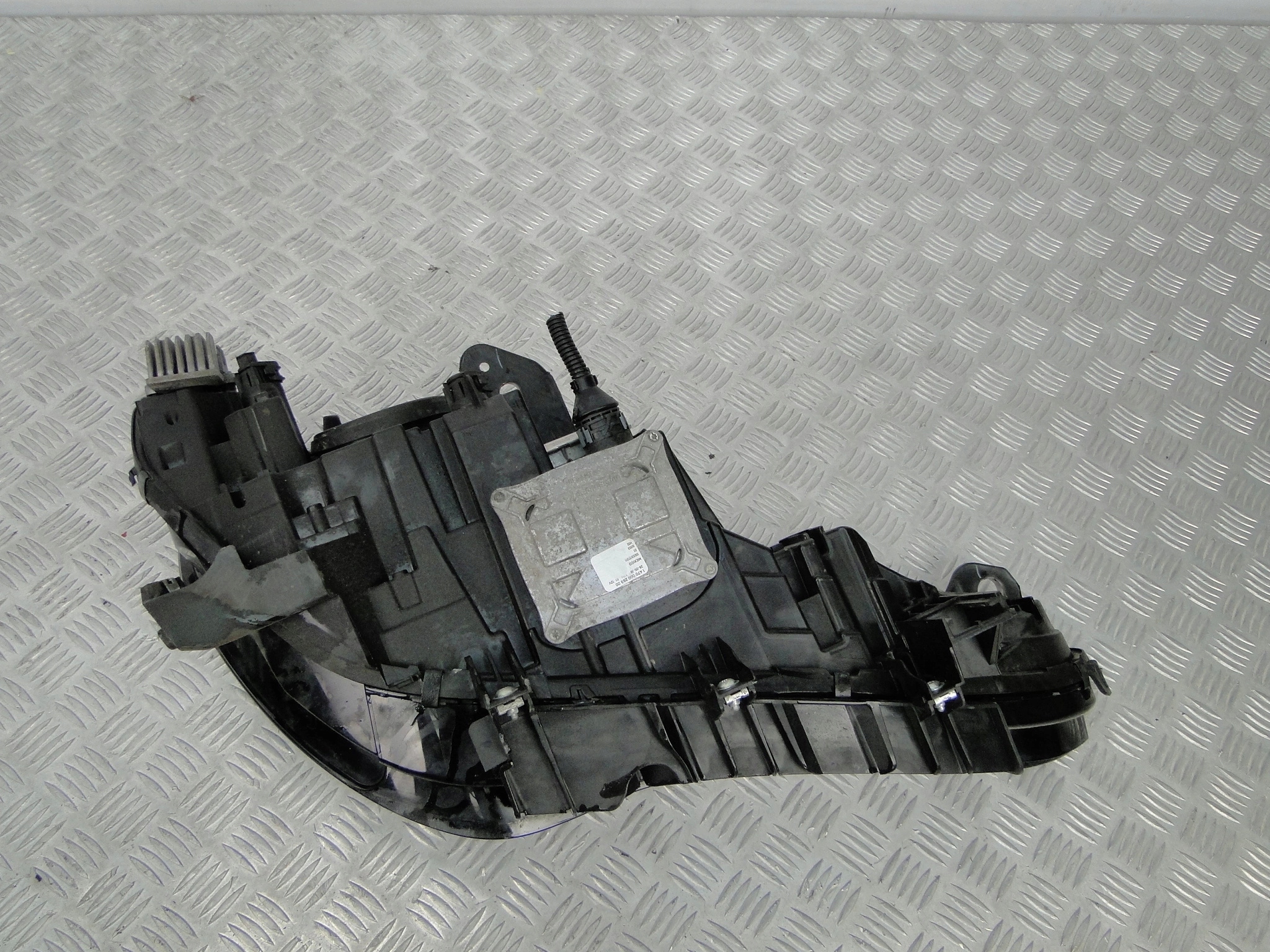 ALFA ROMEO STELVIO XENON LEWY PRAWY REFLEKTOR Typ samochodu Samochody osobowe