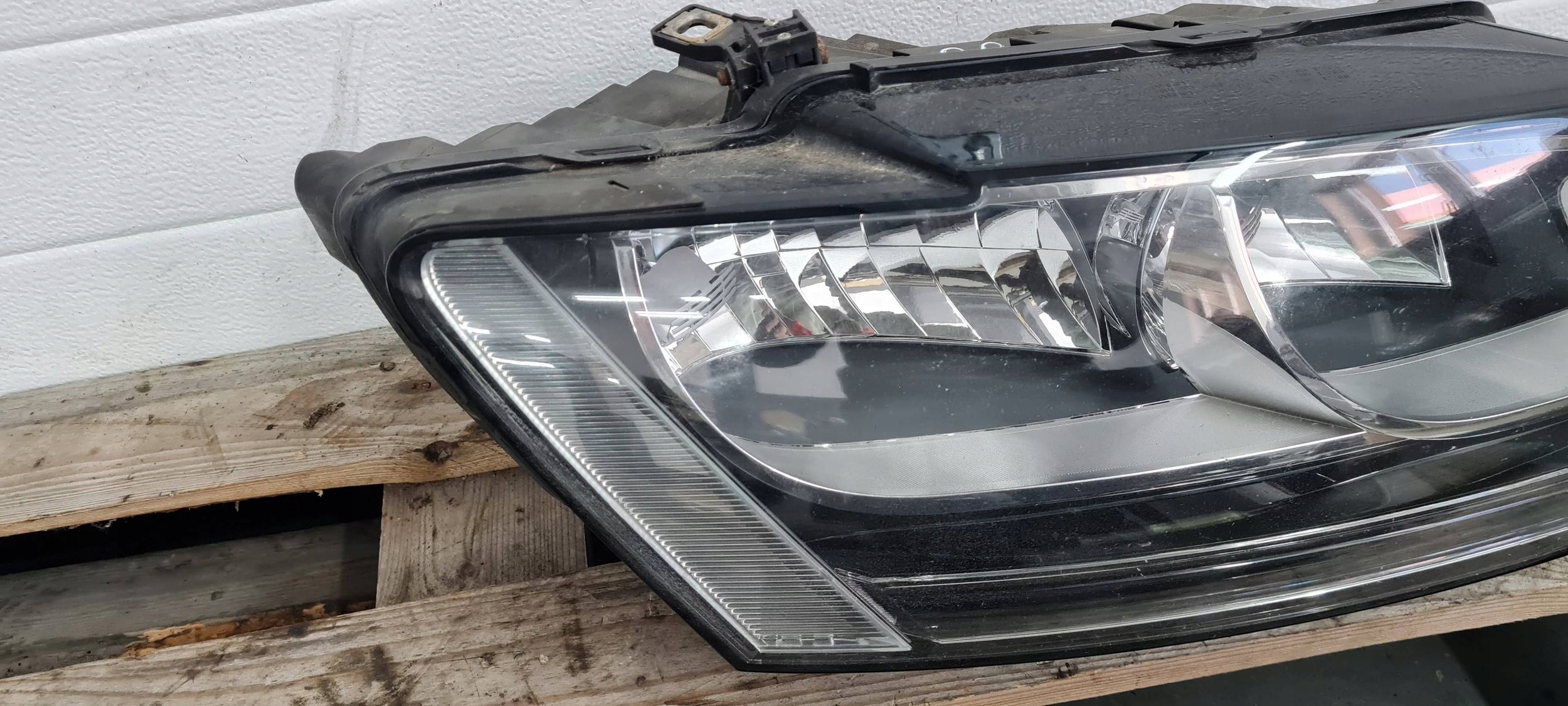 Q5 8R light right right front front ANGLIK 08-12R 8R0941004M