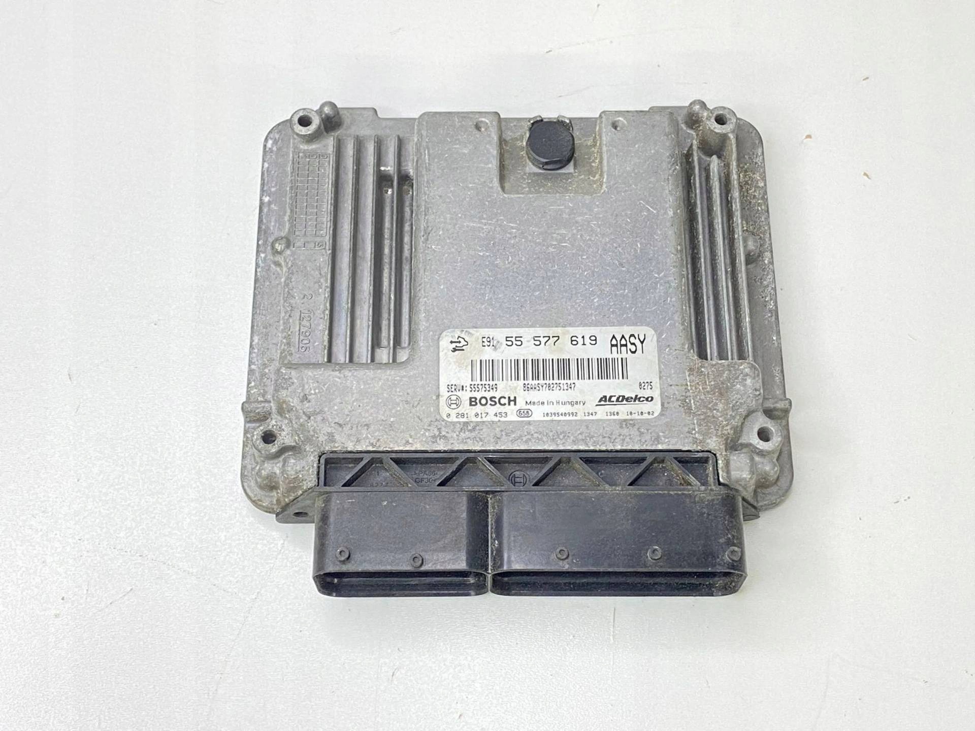 control unit of the engine Opel Insignia A 2011 55577619