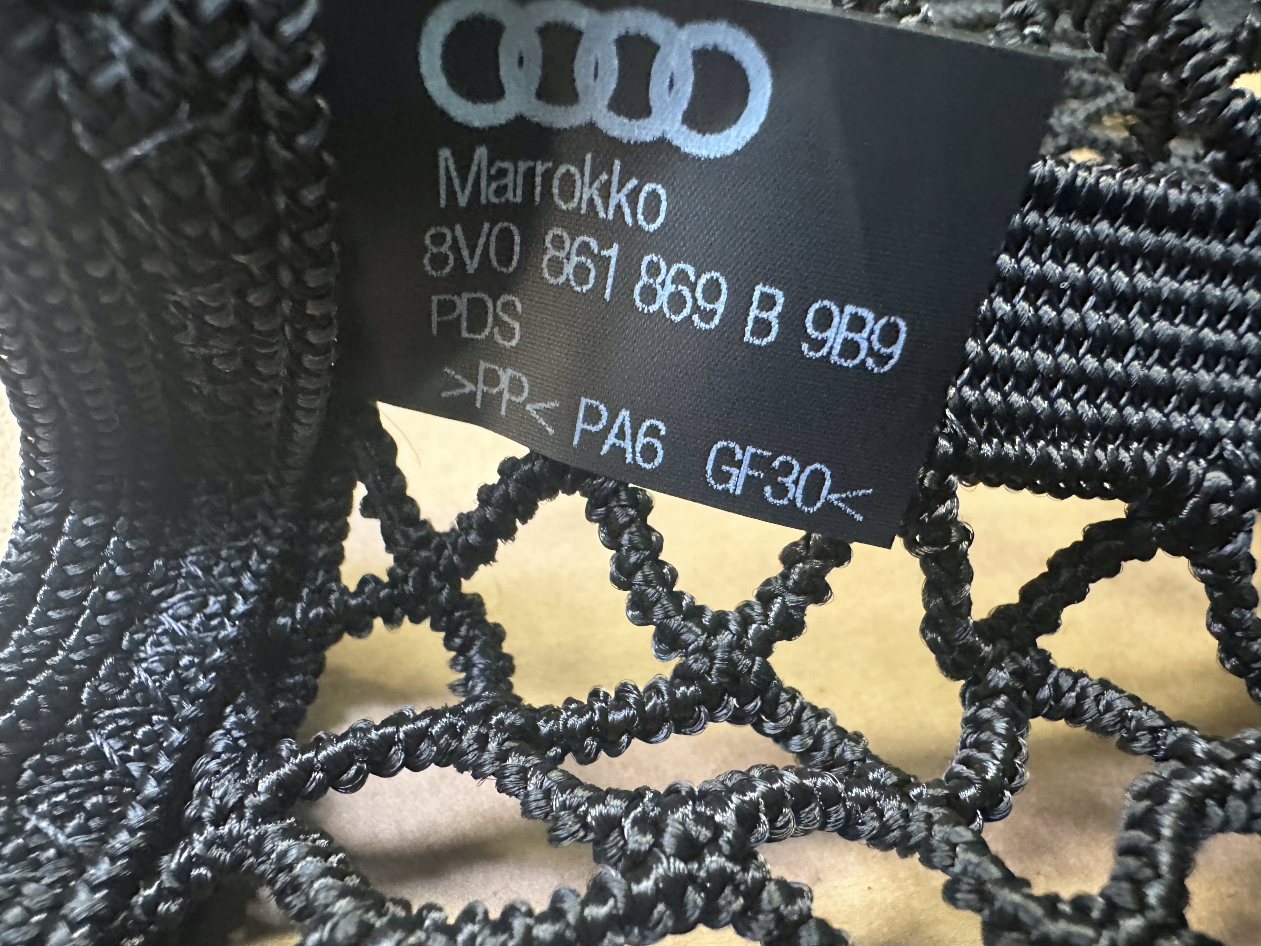 AUDI A1 A3 A5 A6 A8 Q2 Q4 net boot 8V0861869B