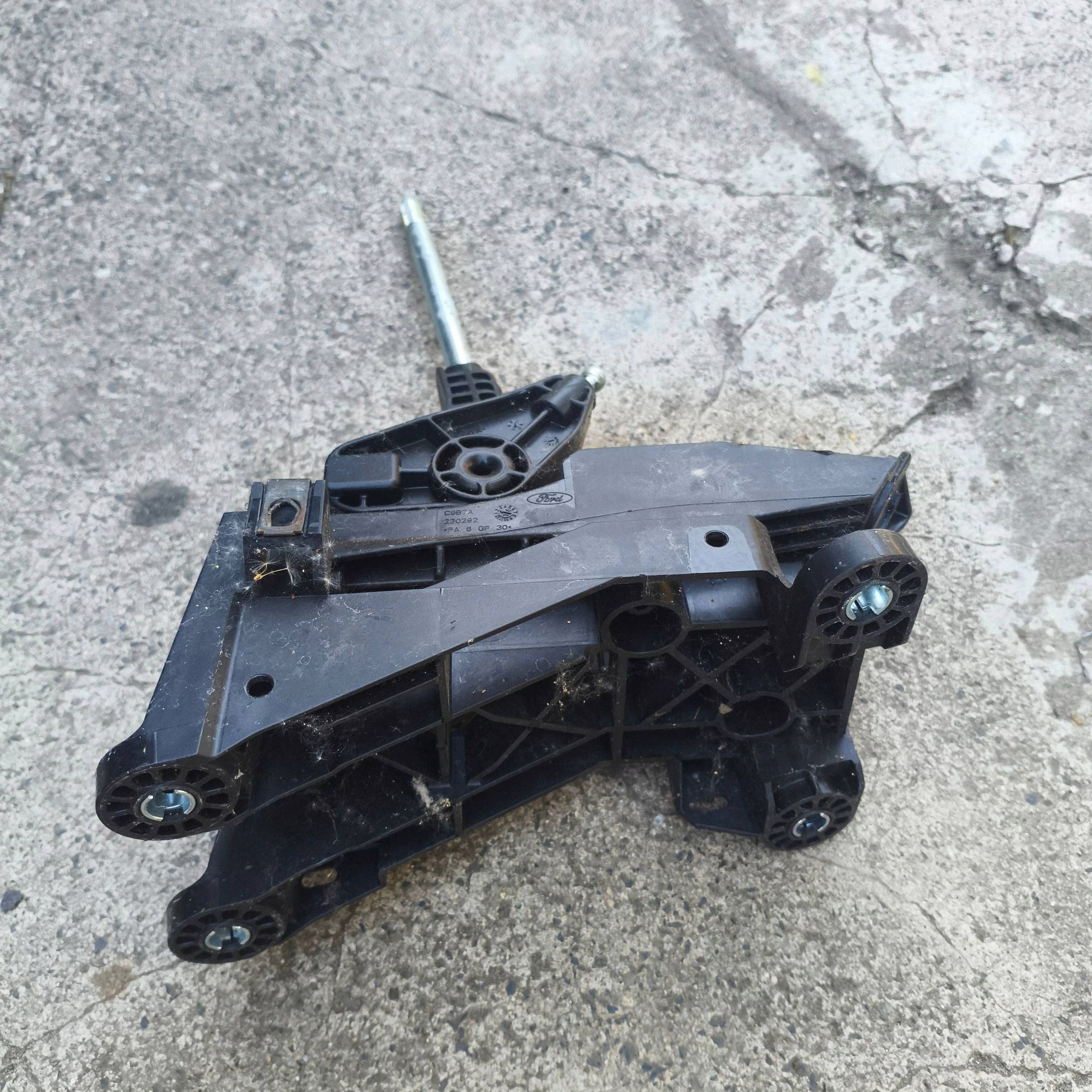 Schalthebel Schalt getriebe Ford Fiesta 2014