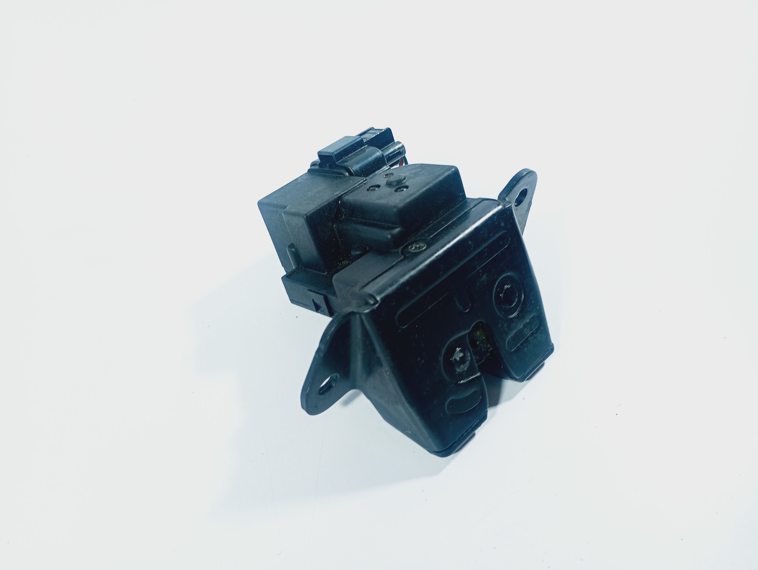 lock bonnet boot rear part Kia Ceed 06-12