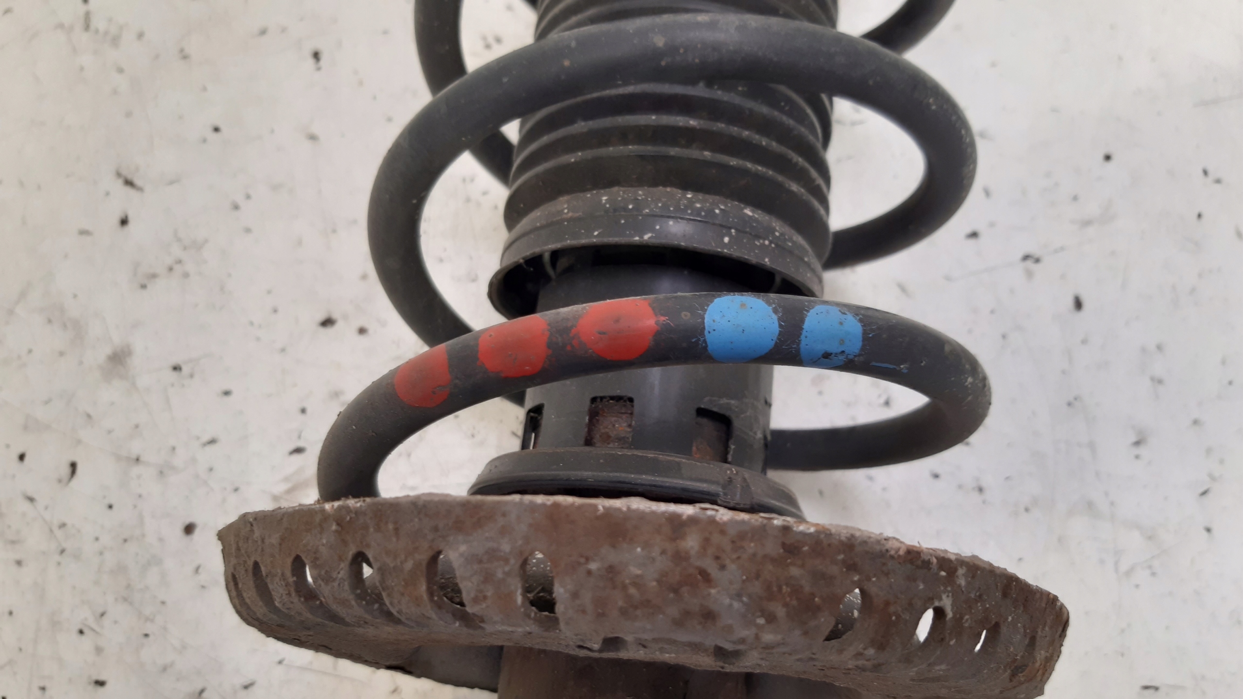 shock absorber spring right front Skoda Fabia II 1,4 16V