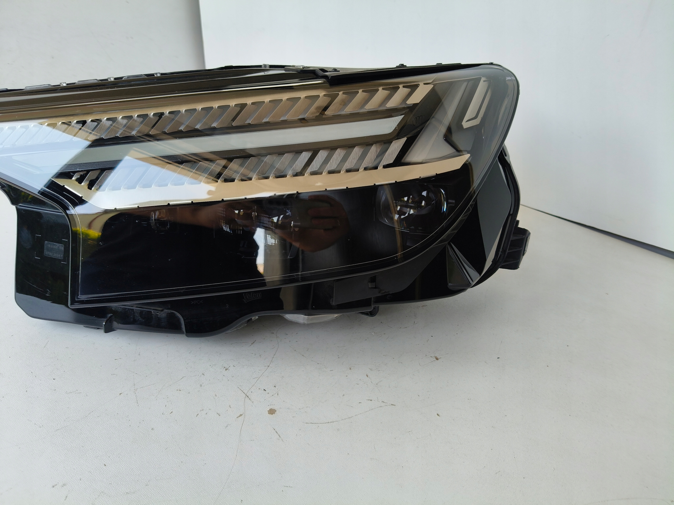 light left REFLEKTOR AUDI Q4 89A FULL LED MATRIX