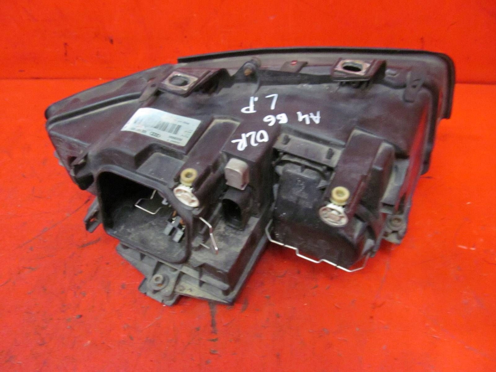 AUDI A4 B6 8E 8E2 8E5 MALYSZ 2000-2004 light REFLEKTOR left front EUROPA