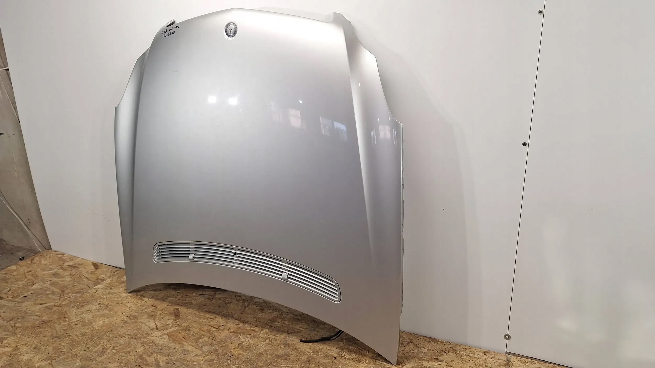 bonnet front Mercedes CLS W219 04