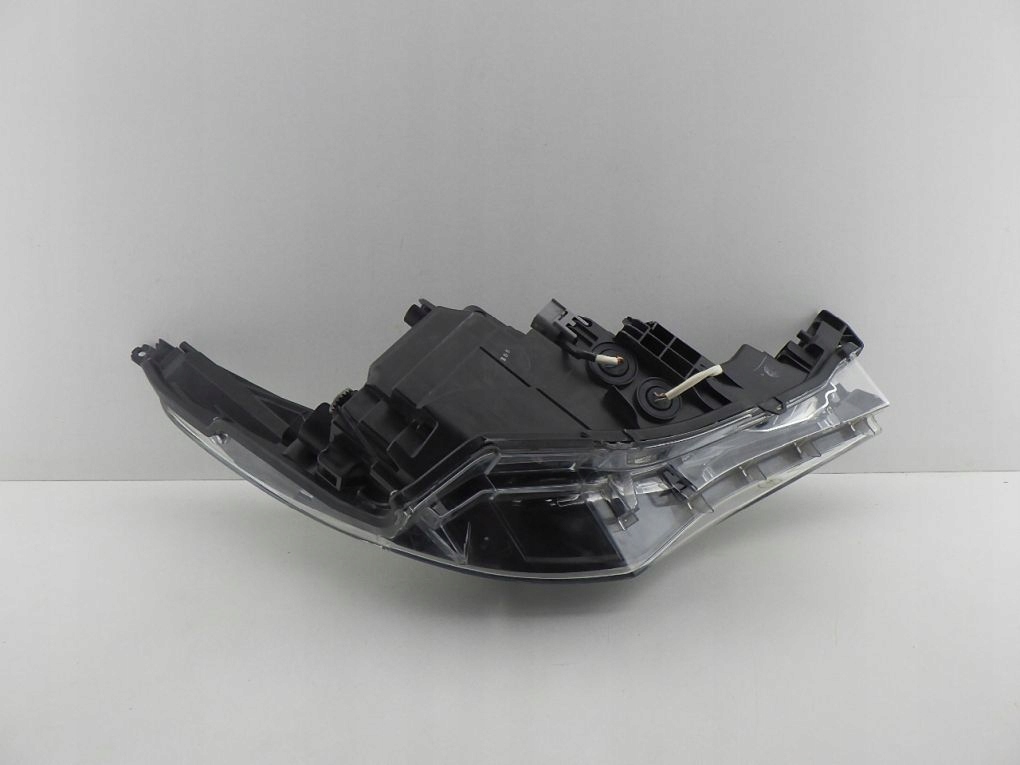 TOYOTA AVENSIS T27 LIFT T29 FULL LED light left front