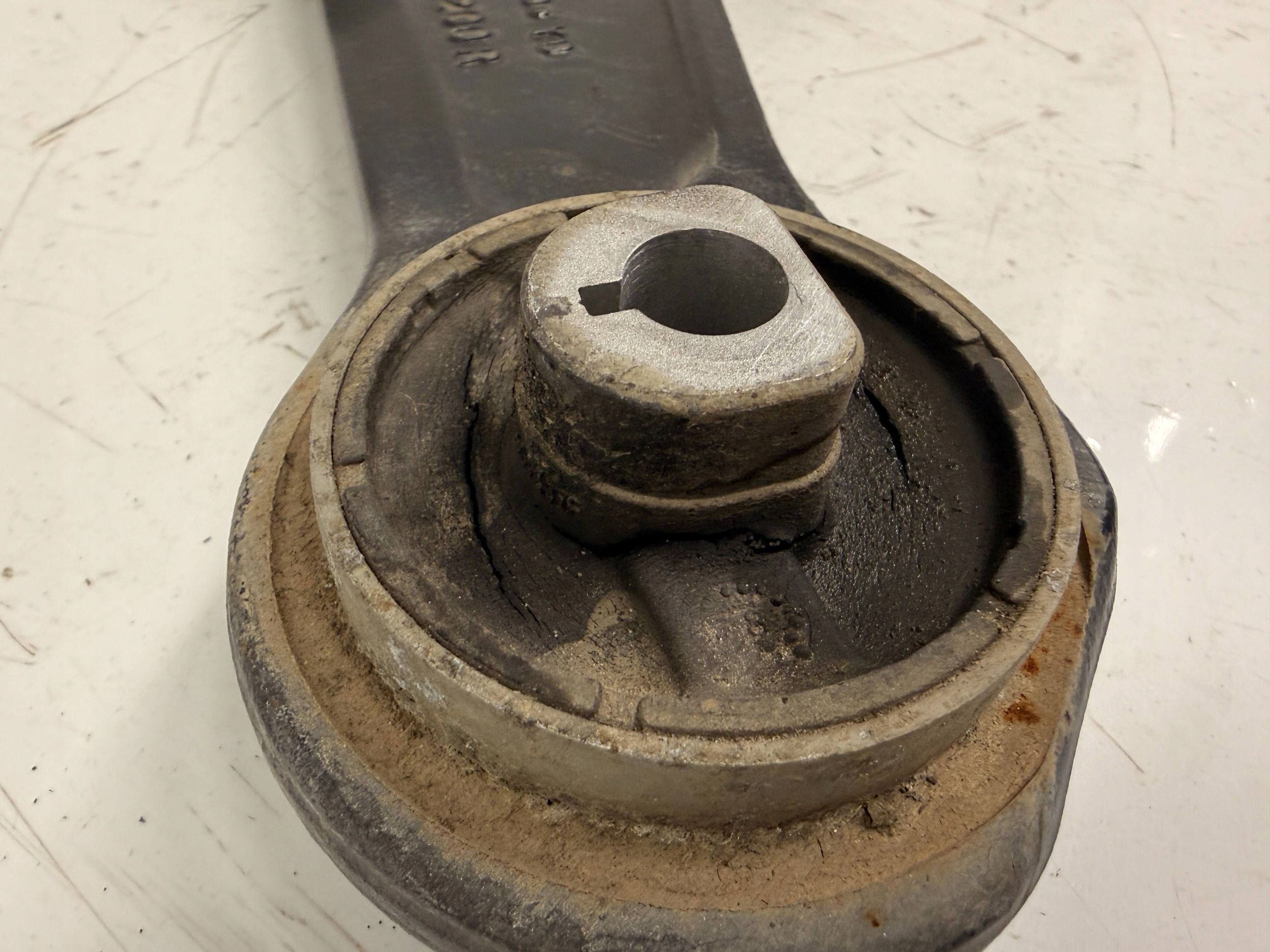 Renault Grand Scenic IV arm right front front