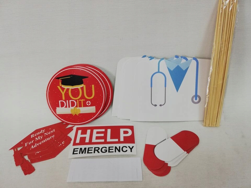 Zestaw Party do fotobudki LEKARZ EAN (GTIN) 5948589625