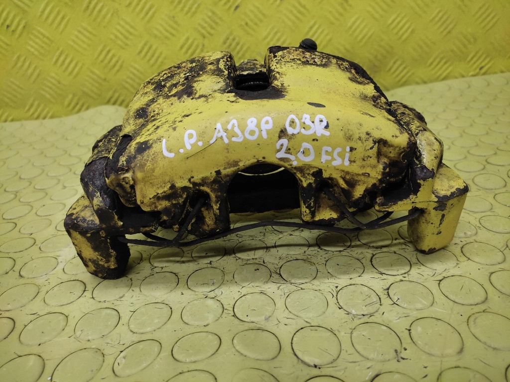 AUDI A3 8P 2.0 FSI caliper left front