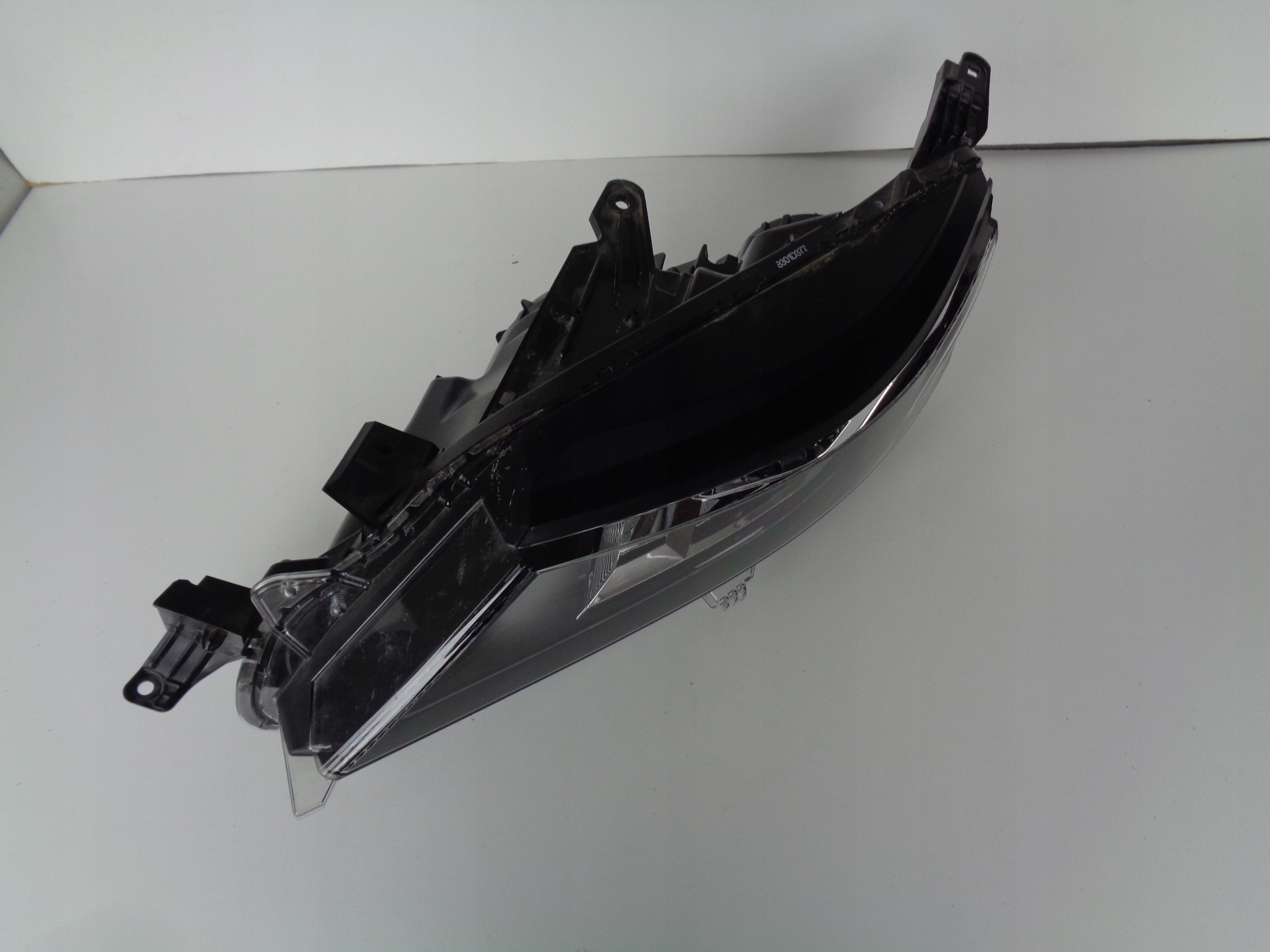 LICHT LINKS REFLEKTOR MITSUBISHI L200 19
