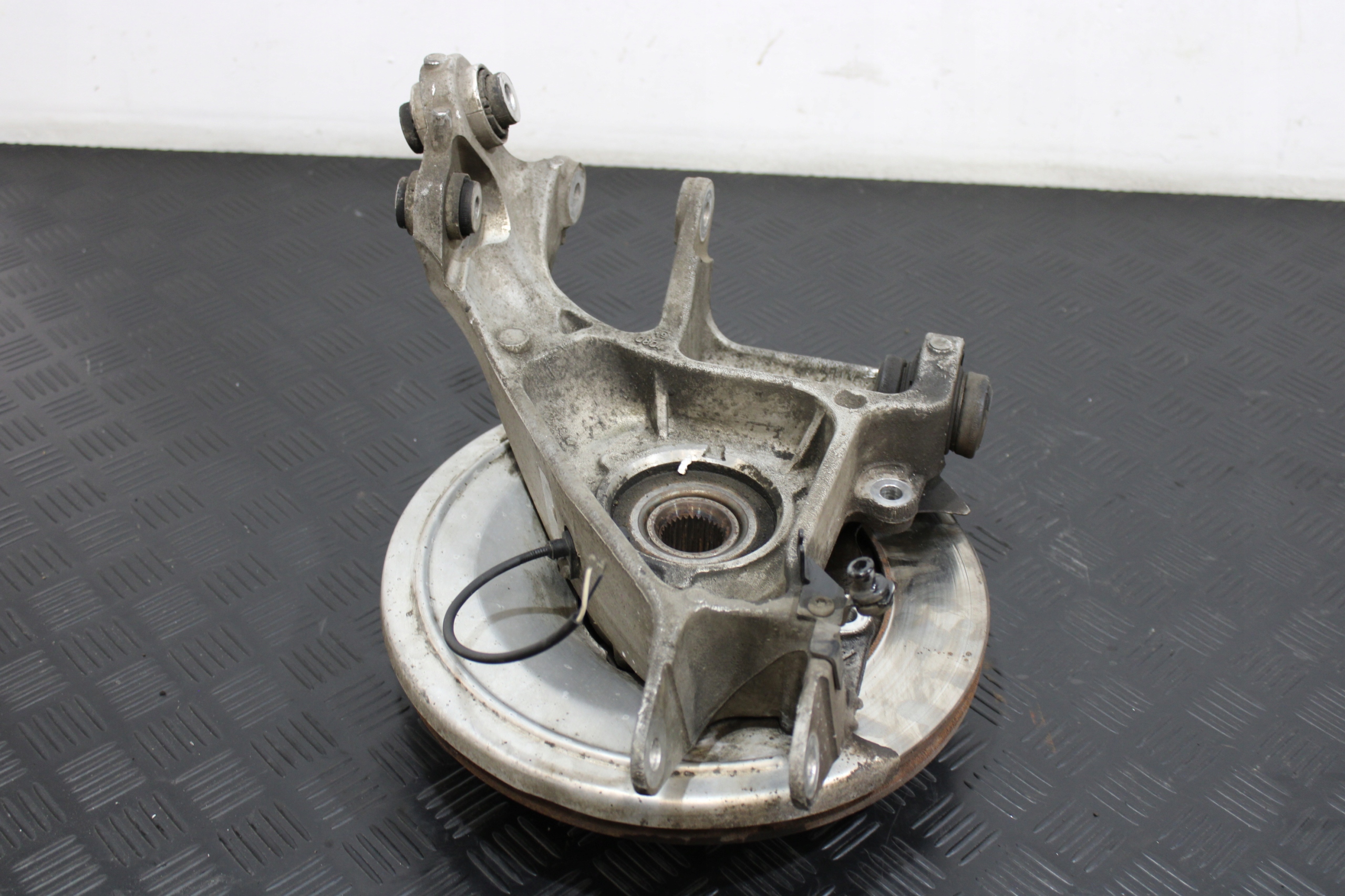 swing left rear part JPLA-5A971-BB LAND ROVER DISCOVERY V 5 L462