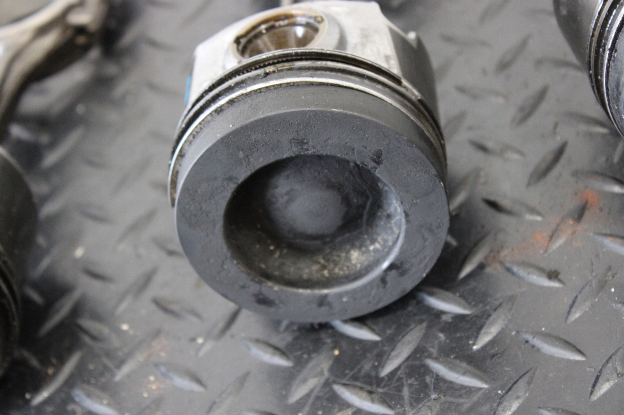 Pistons Bielles VW GOLF VII 5G0 5G CRB