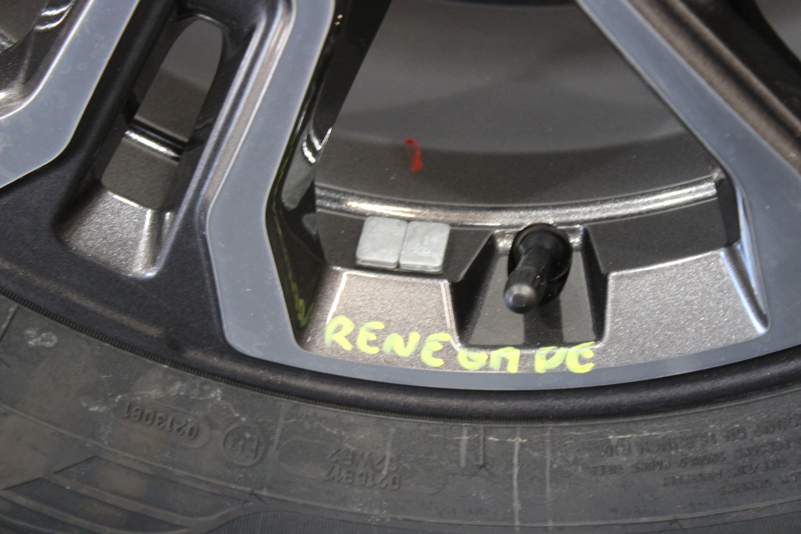 kolo disk disk 215/65 R16 735657536 JEEP RENEGADE
