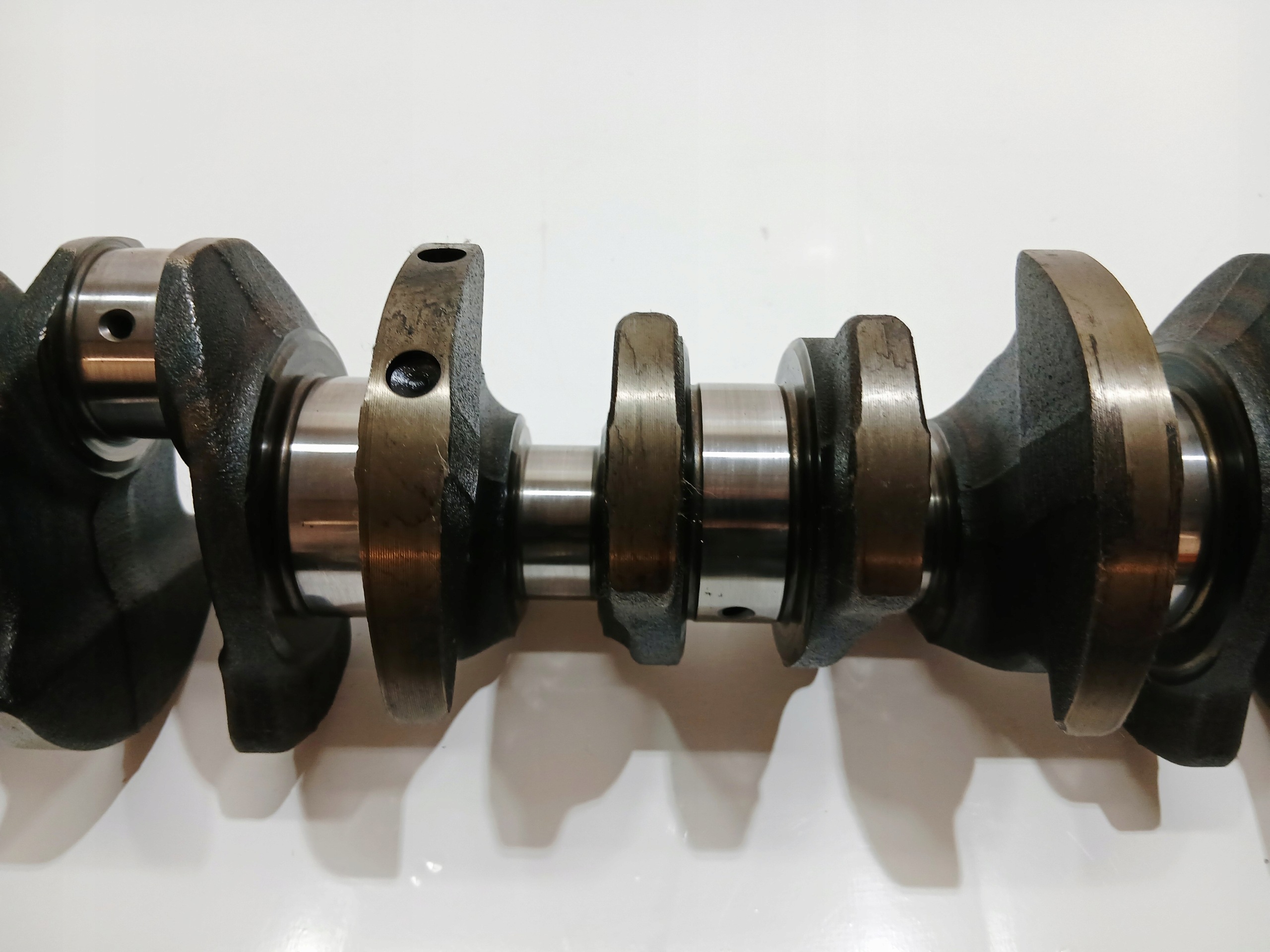 crank KOROBOWY BMW E60 E61 525 D 7780913 BAV