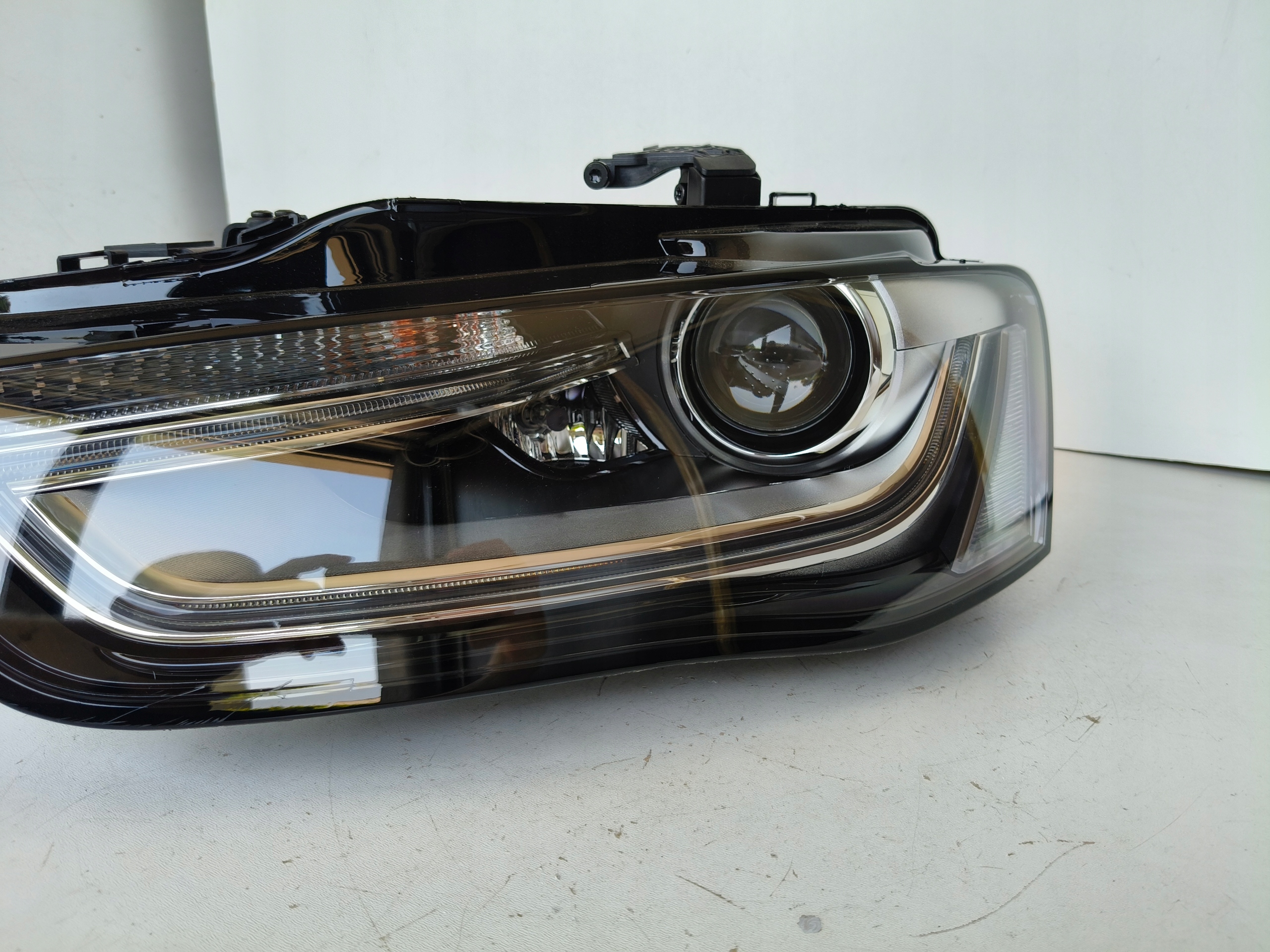 new light left REFLEKTOR AUDI A4 B8 8K 8K0 11-15 LIFT XENON LED positioning