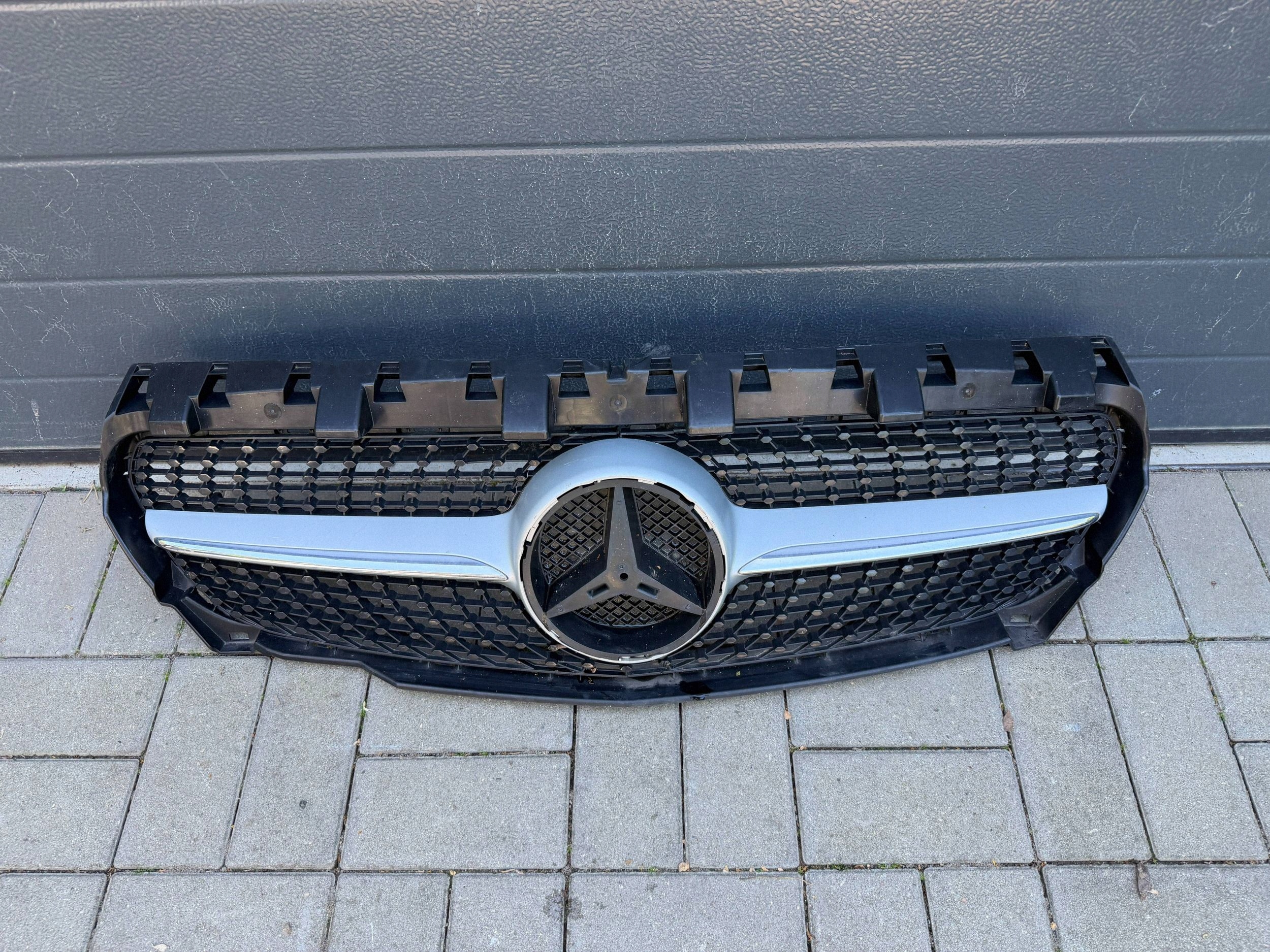 Mercedes Cla A117 W117 13- front PREKLADgrill front front