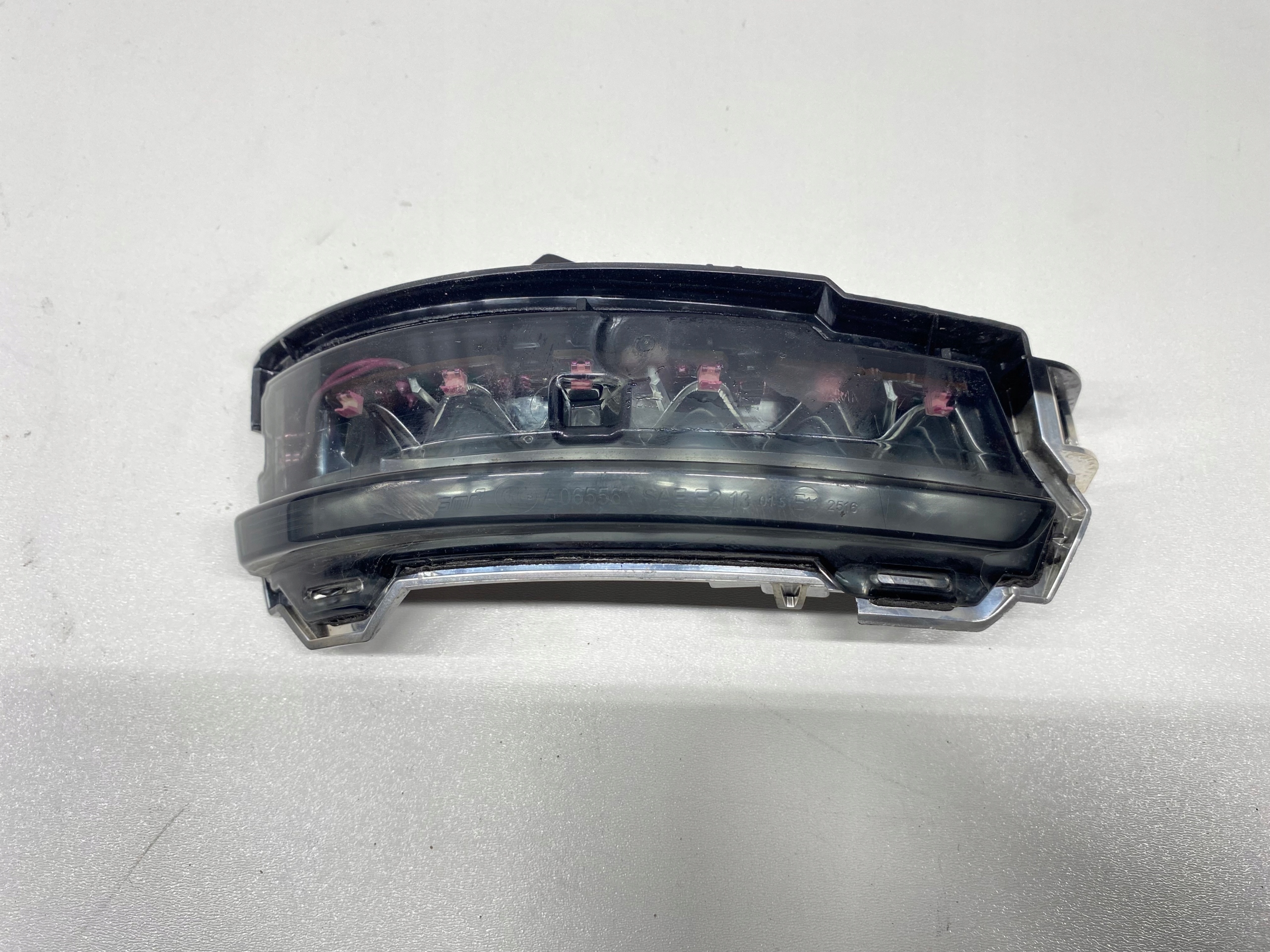 поворотник зеркало правое Range Rover Velar