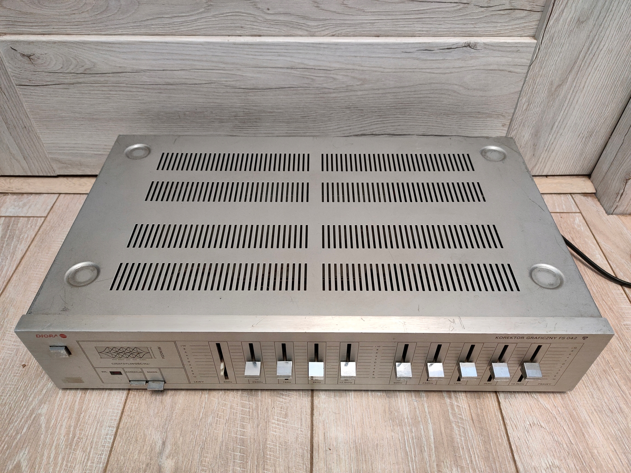 Korektor graficzny UNITRA DIORA FS 042 Marka Unitra