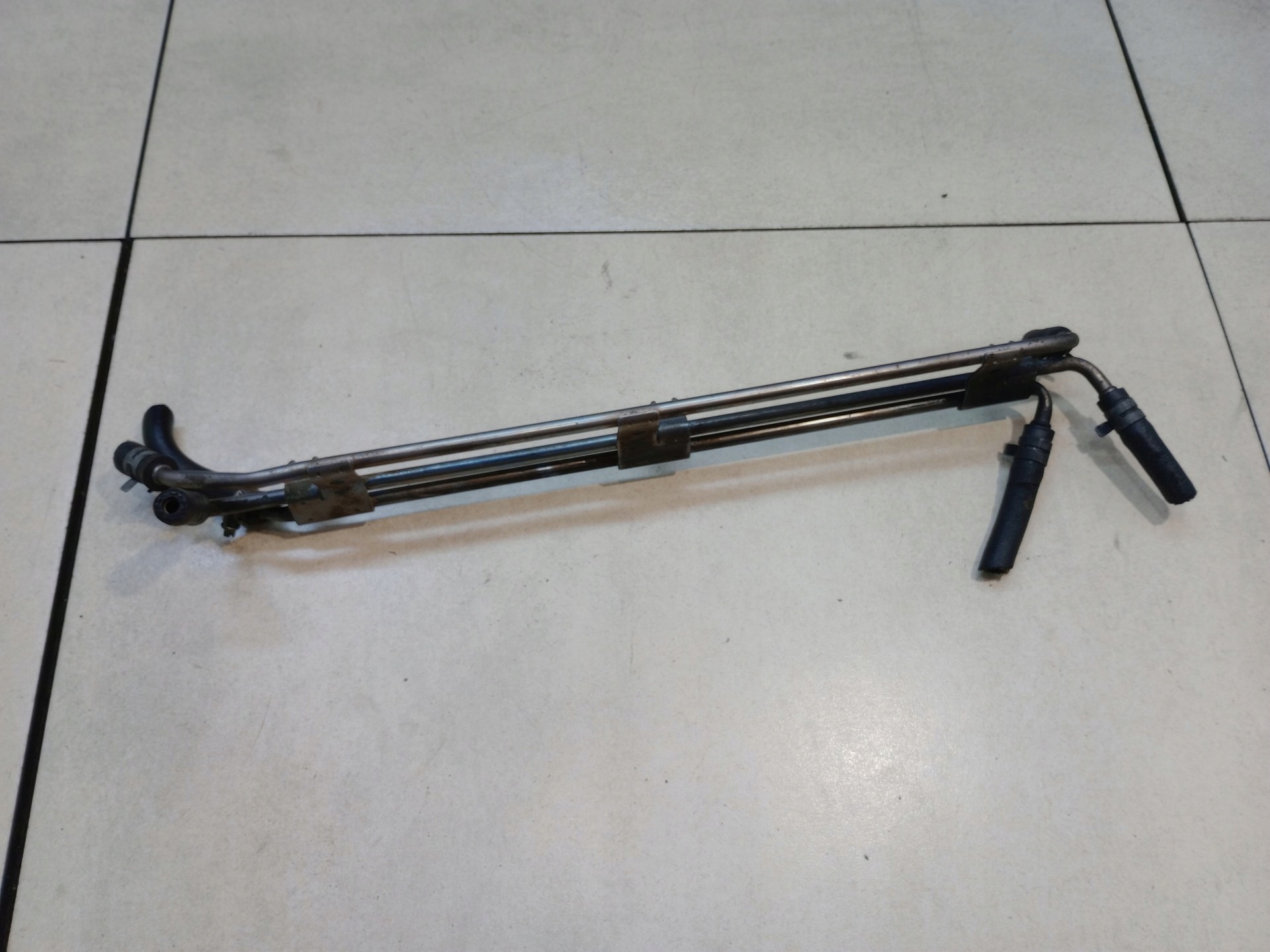 fuel line SEAT LEON und 1.9 TDI ASZ 038130809E