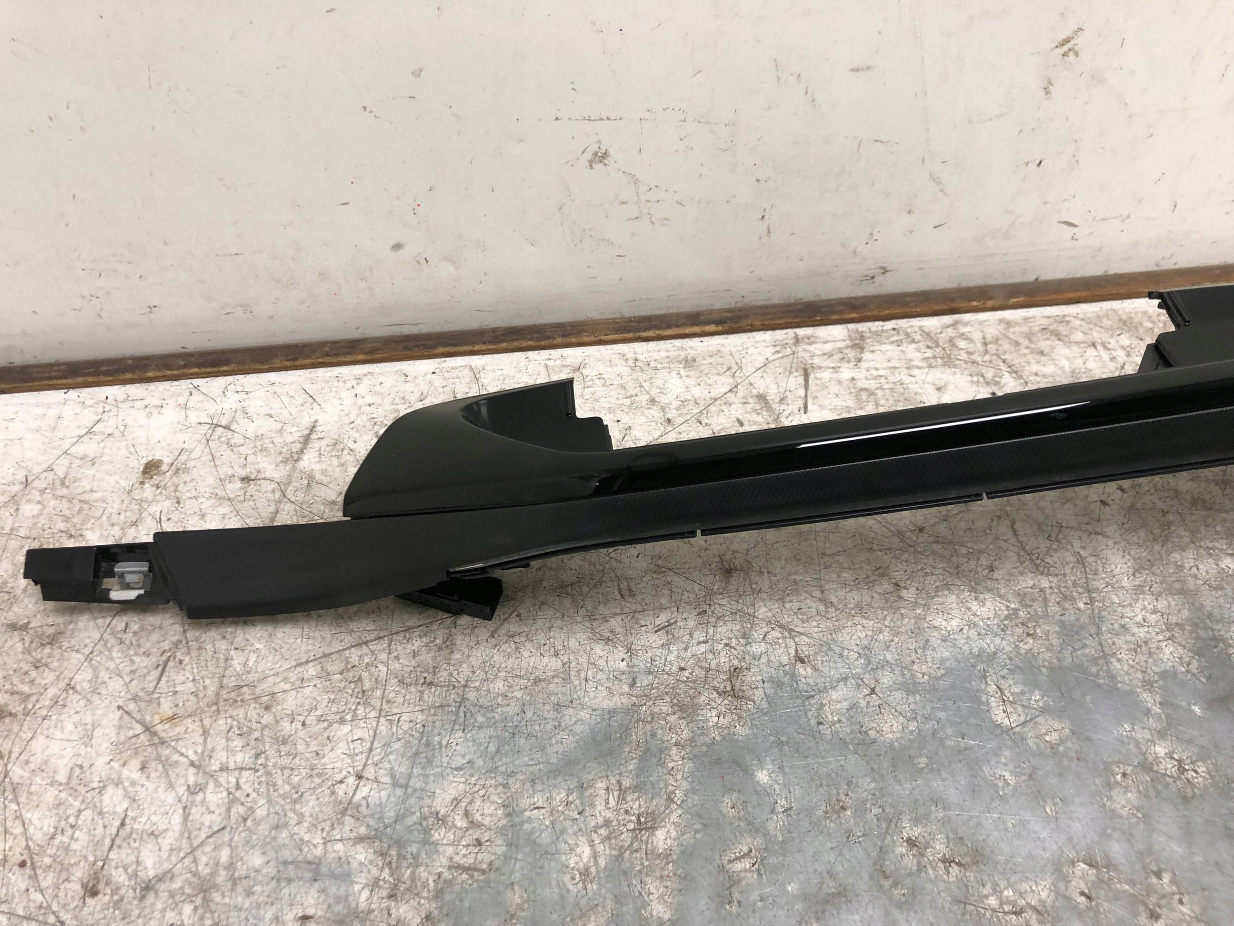 moulding DEKOR consoles VW ID4 ID.4 11B858416AA