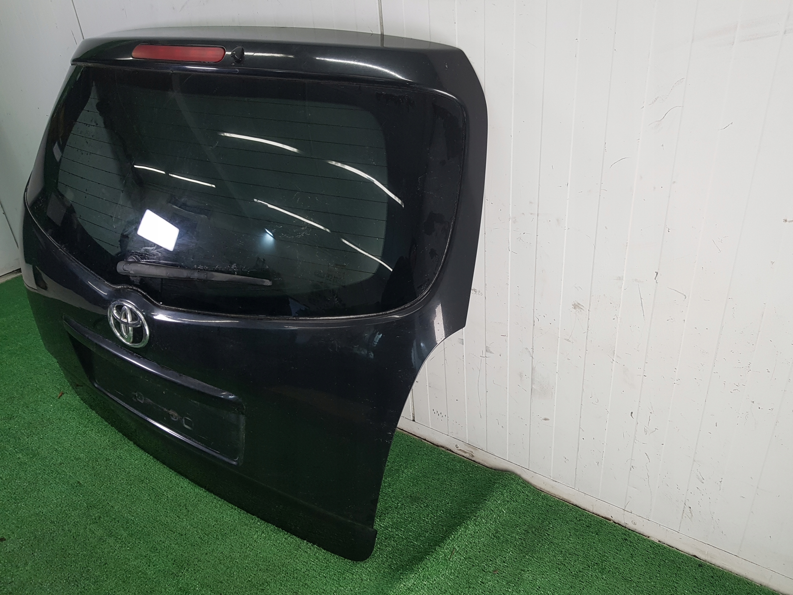 boot doors rear part TOYOTA COROLLA VERSO 2006