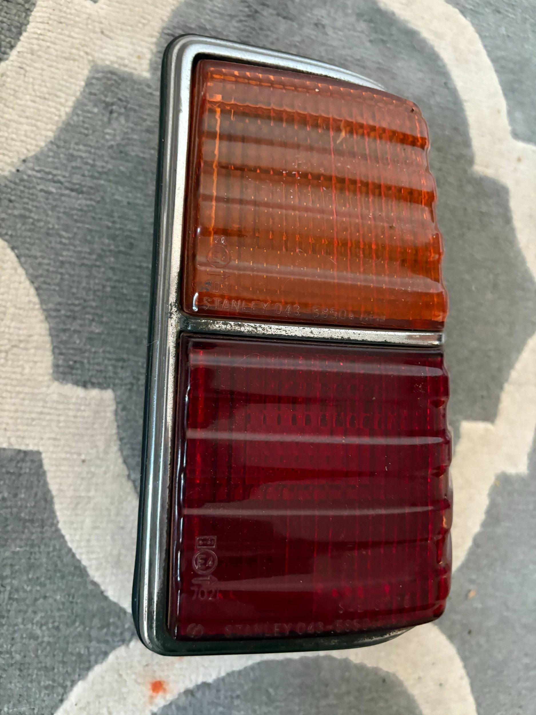 Honda CIVIC 1972 левый задние фонари