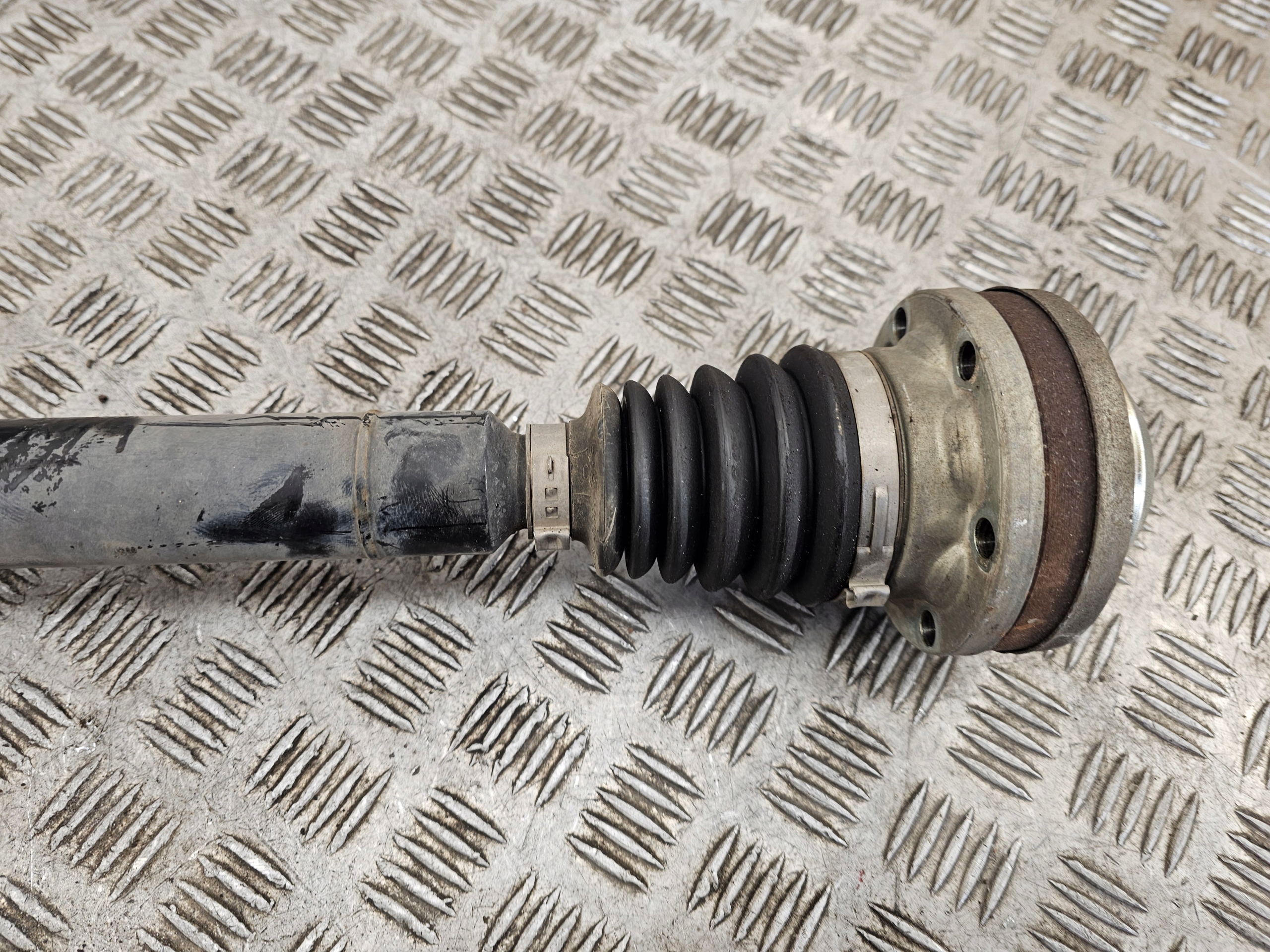 semi-axis right right front 2.0 TDI AUDI A3 8V 5Q0407272E