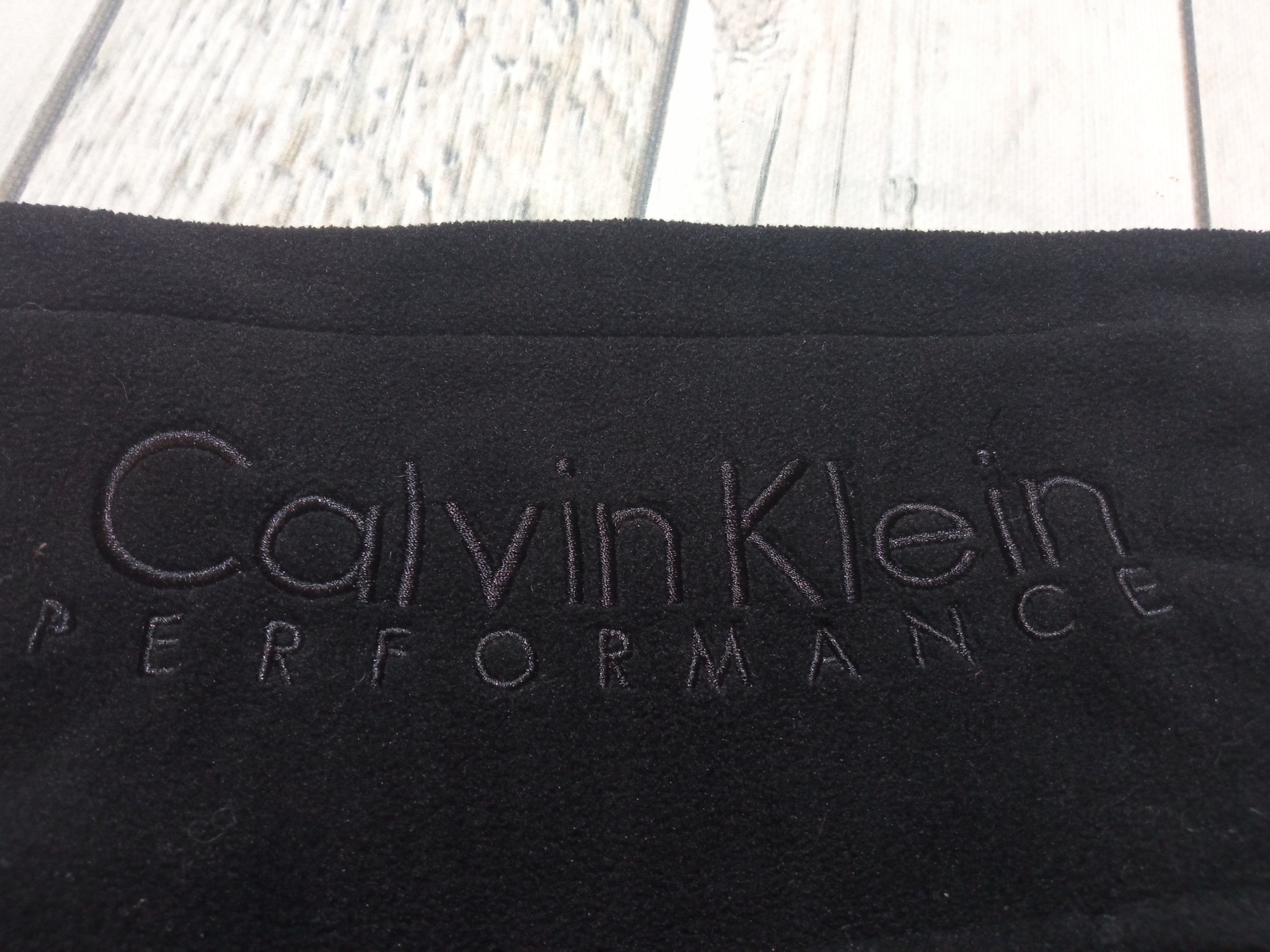 DAMSKA KAMIZELKA POLAROWA CALVIN KLEIN Zapięcie zamek