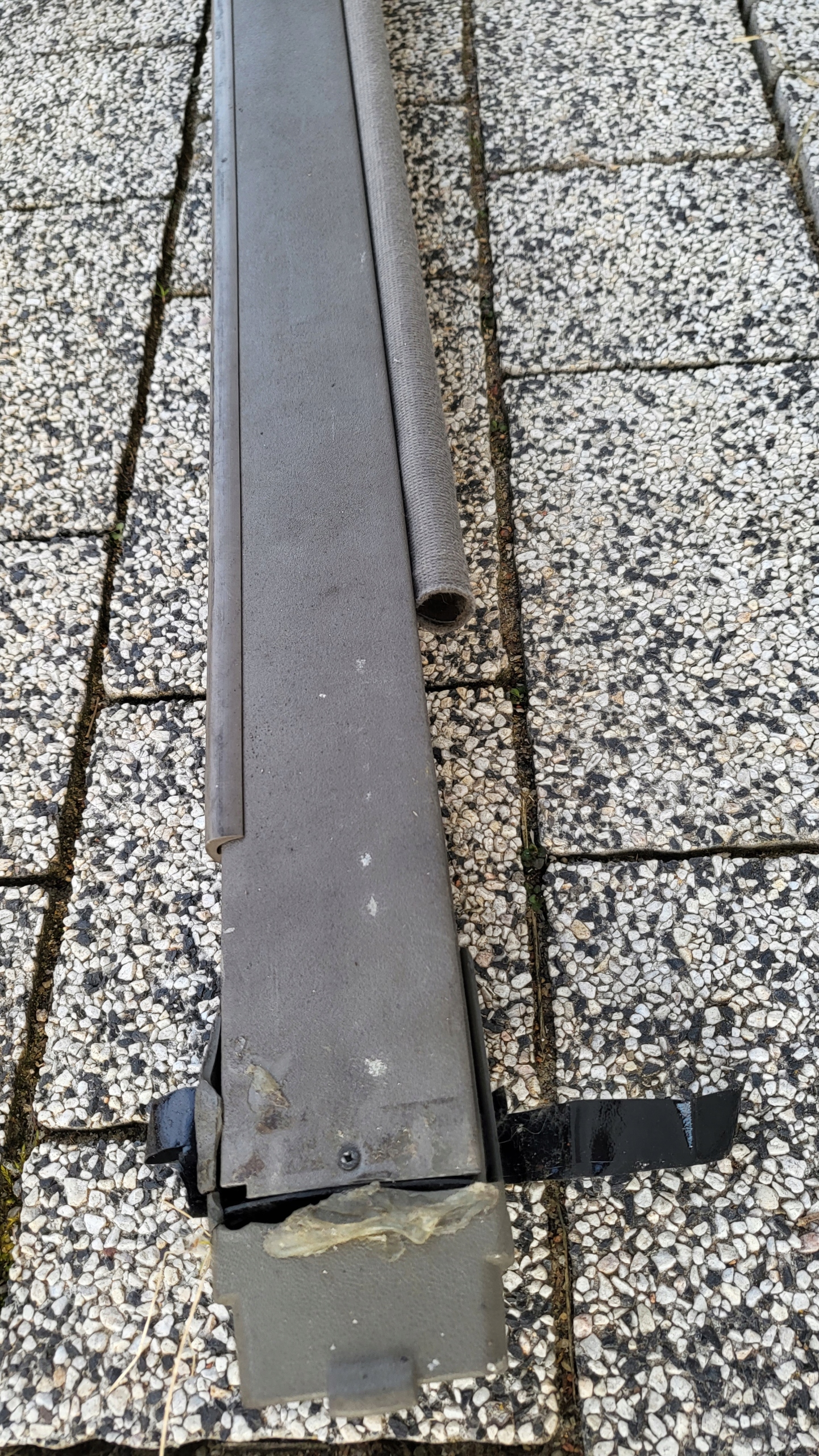 ESPACE 4 IV ROLETA BAGAZNIKA Producent części Renault OE