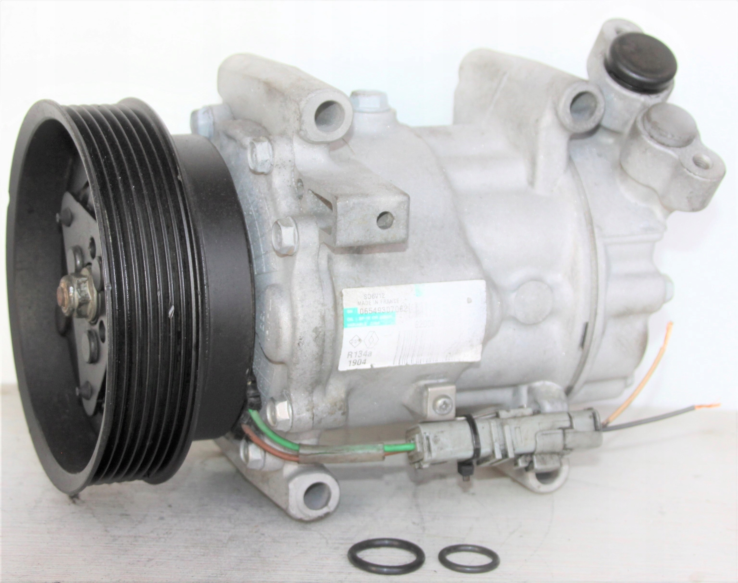 nissan MICRA III 1.5 qashqai NOTE Компрессор кондиционера 6p