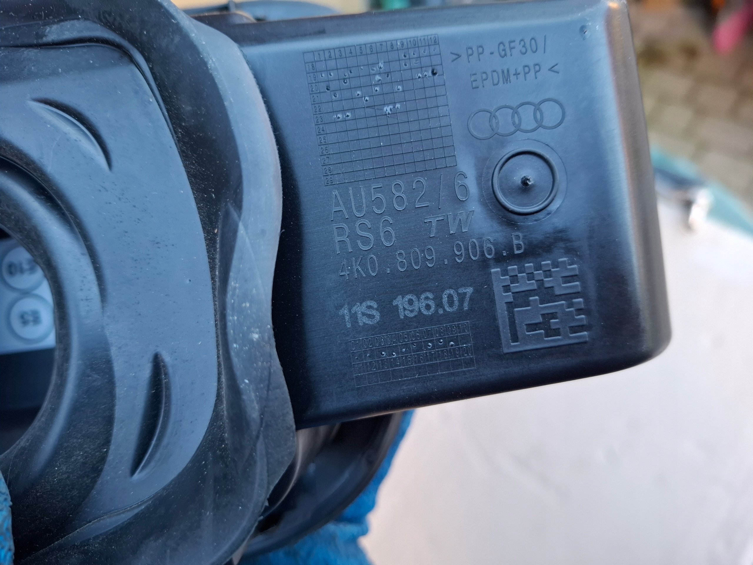 Tankklappe des Kraftstoffsbehälters AUDI RS6 C8 4K0809906B LZ7S