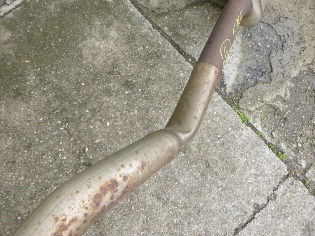 BMW X5 G05 exhaust pipe tlumik central