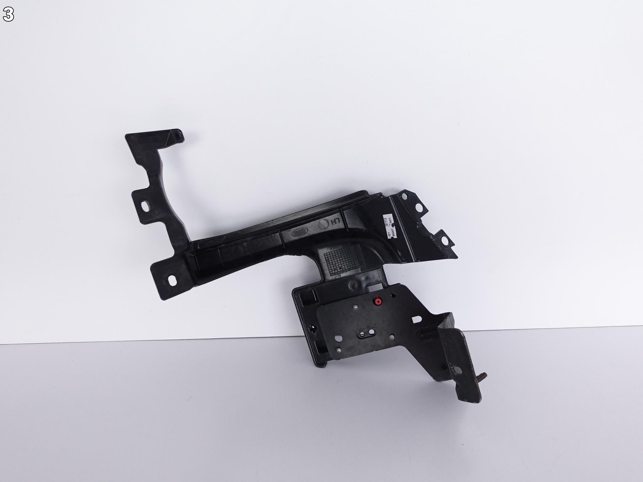 RANGE ROVER EVOQUE L538 bumper bracket left rear part