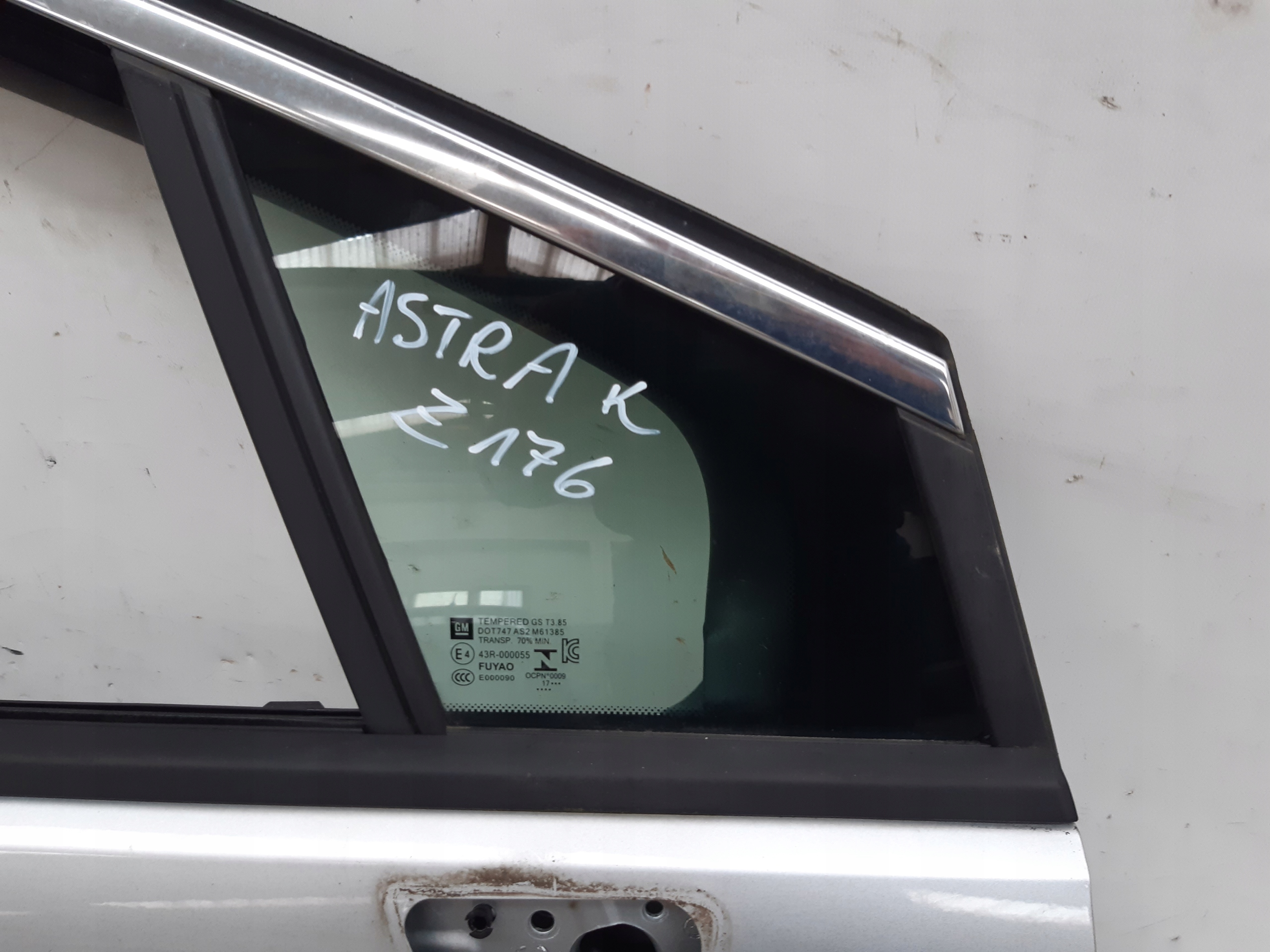 Tür rechts vorne Z176 Opel Astra K