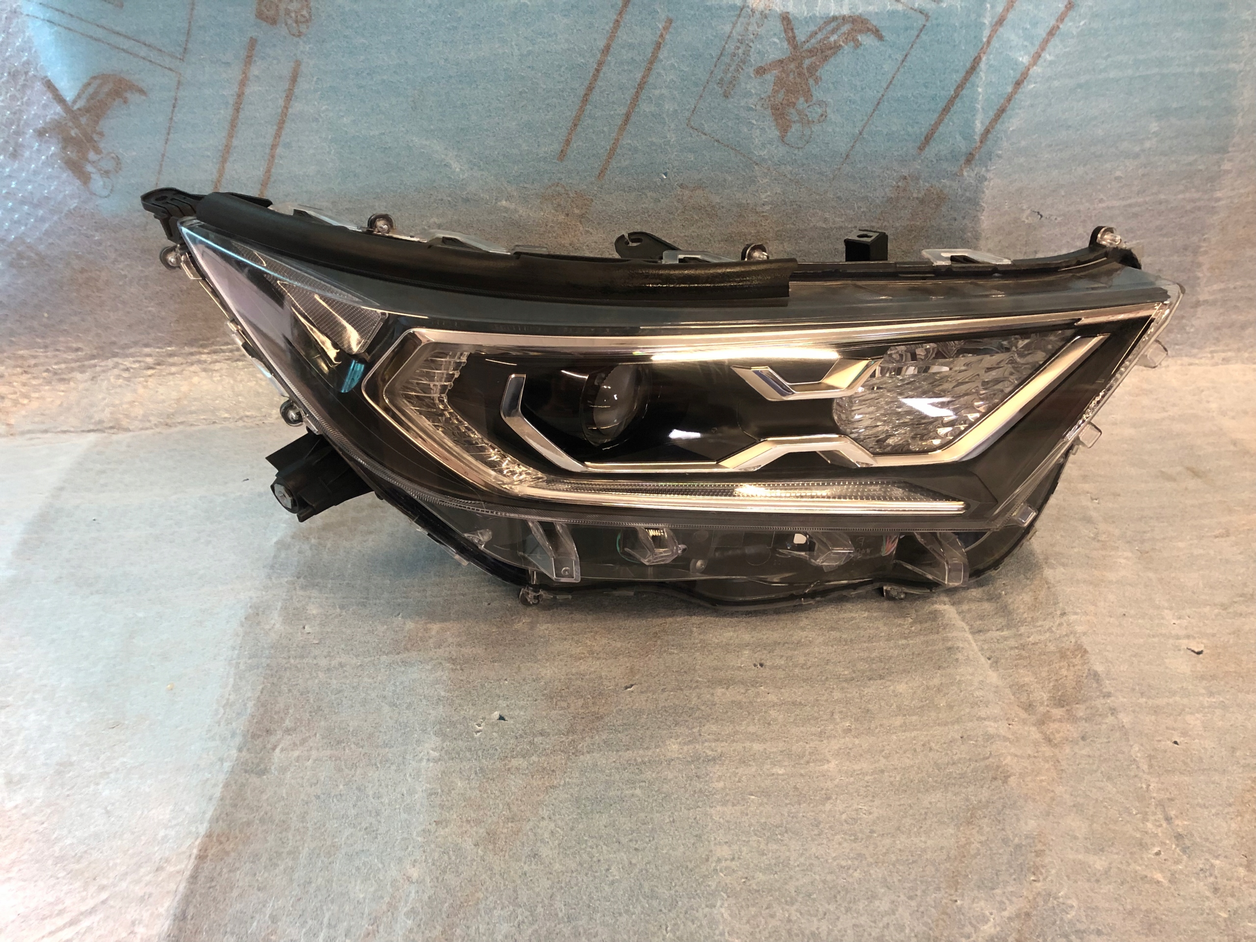 REFLEKTOR right TOYOTA RAV4 RAV 4 V FULL LED NR.R00